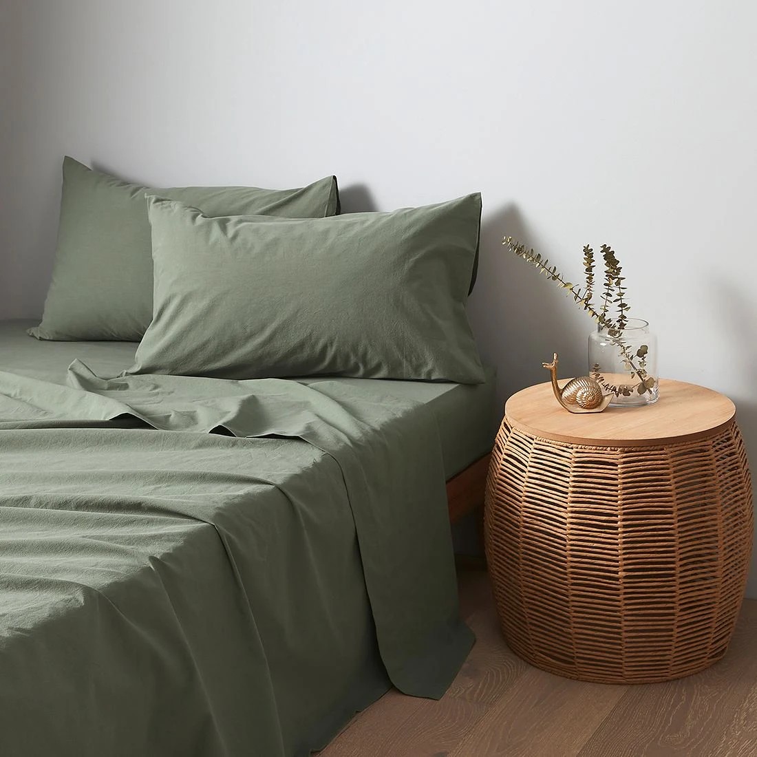 1 Arlo Stonewash Sheet Set - King Bed - Green, 1 of 3