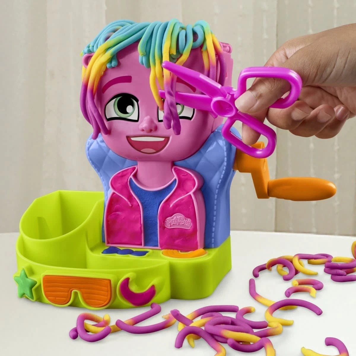6 Play-Doh Hair Stylin' Salon Playset, 6 of 7