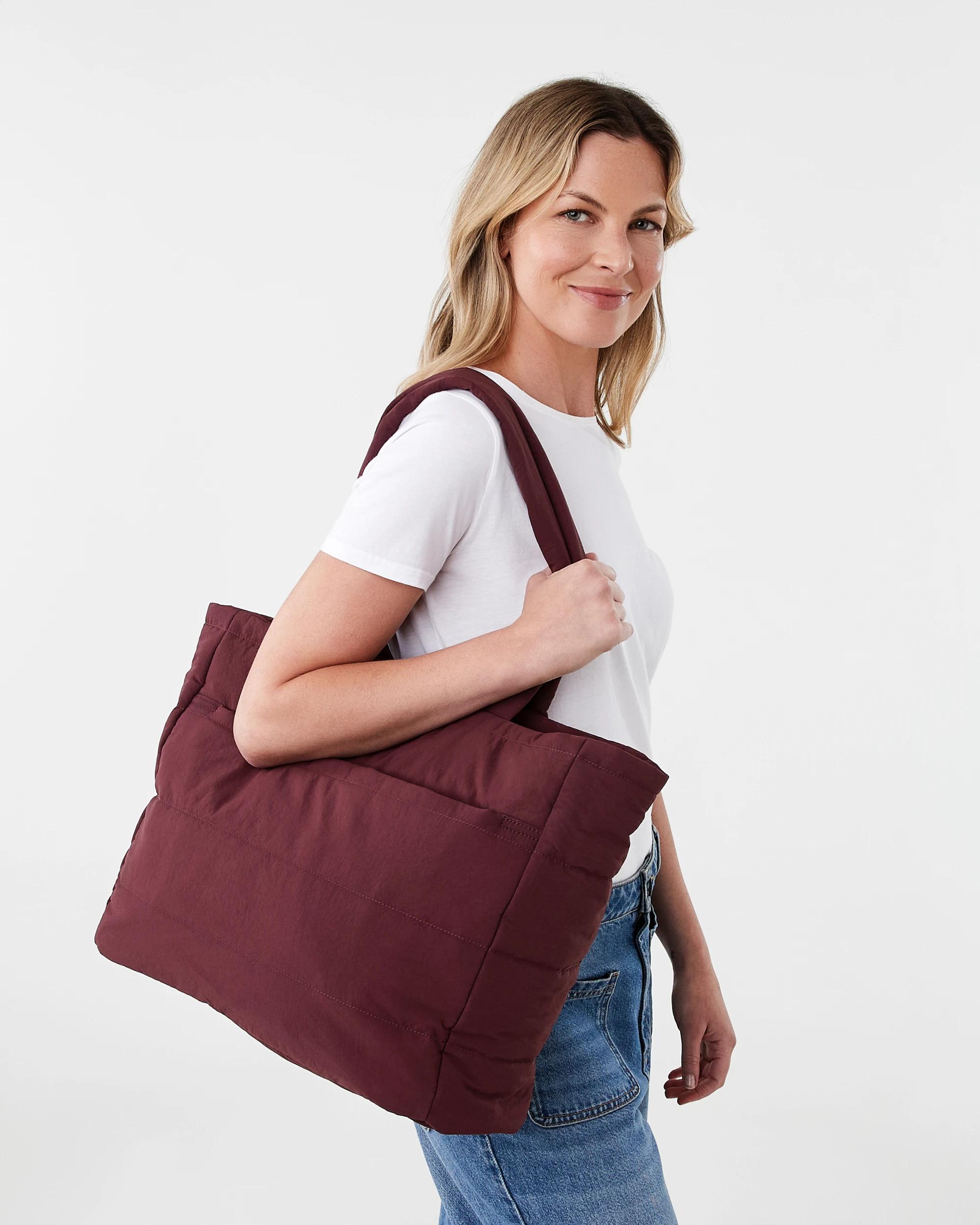 6 Padded Tote Bag Red Plum, 6 of 6