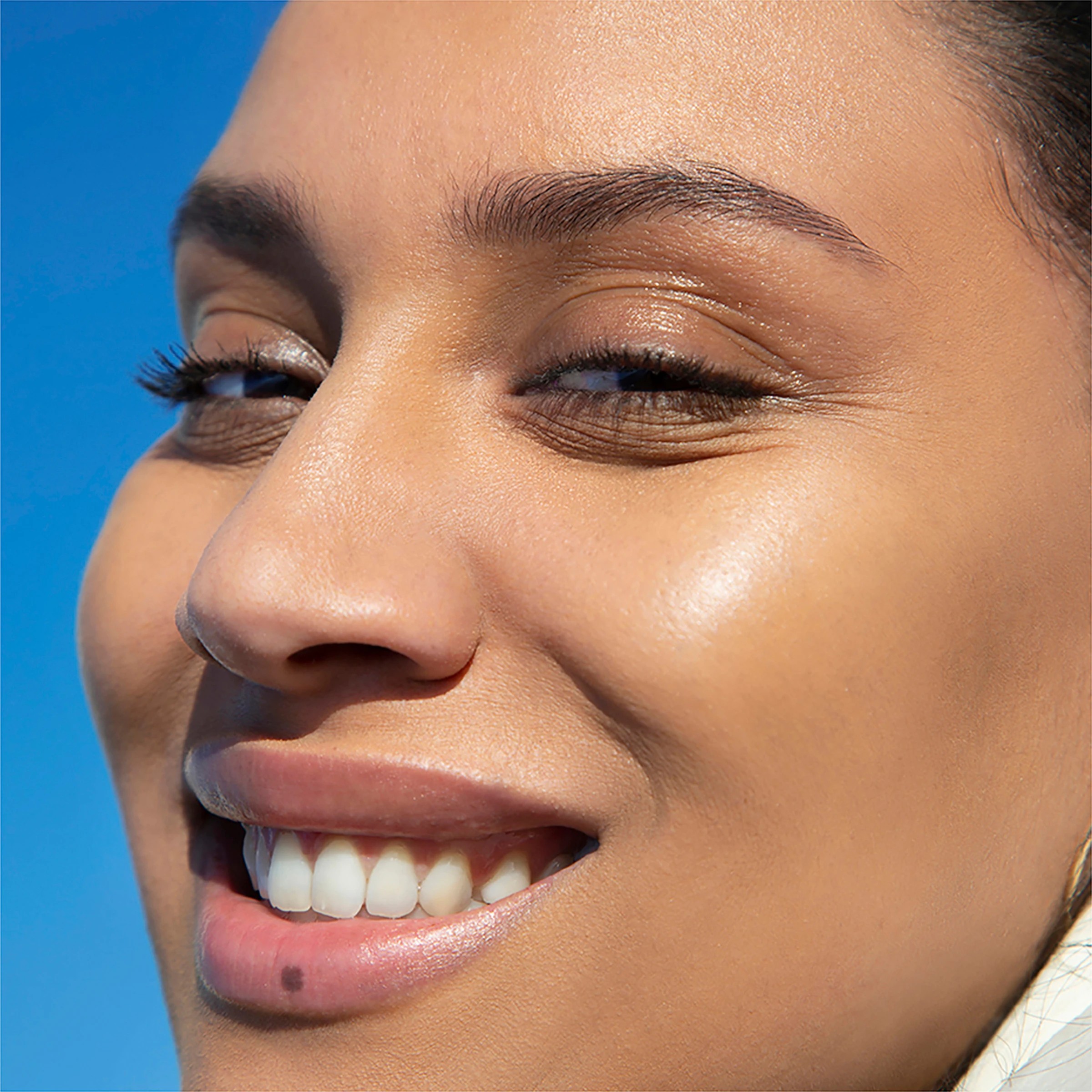 6 Garnier SkinActive Perfecting Care All-In-One BB Cream Anti Age - Medium, 6 of 8