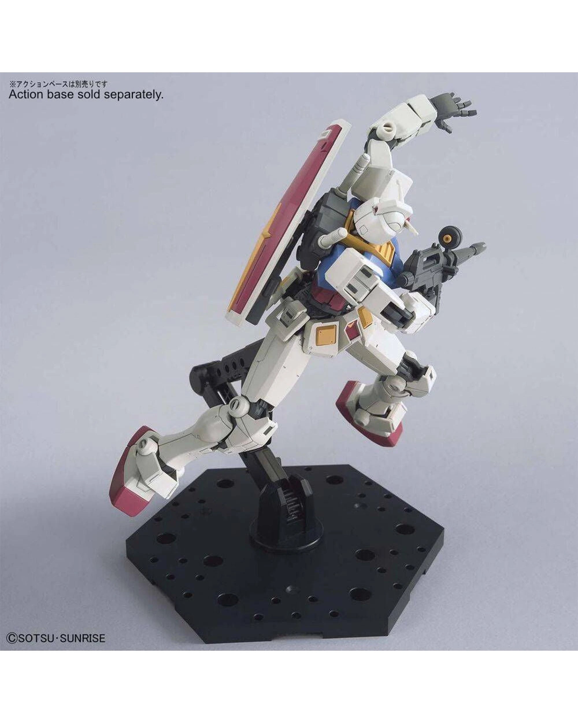 8 Bandai Gundam HG RX-78-2 Gundam - Beyond Global -  1/144 Model Kit, 8 of 9