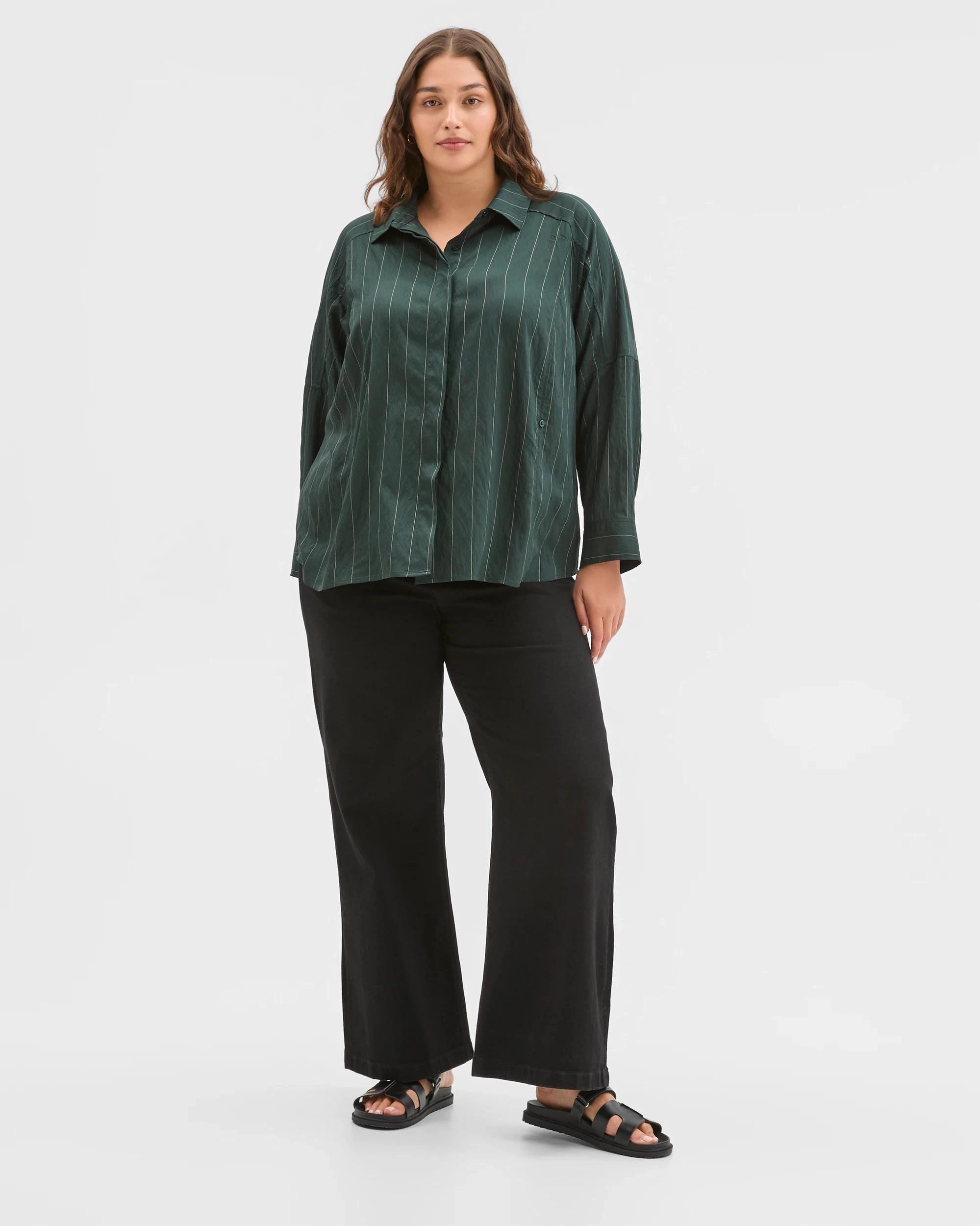 1 Target Curve Plus Size Relaxed 2-Way Shirt MIDNIGHT JADE, 1 of 6