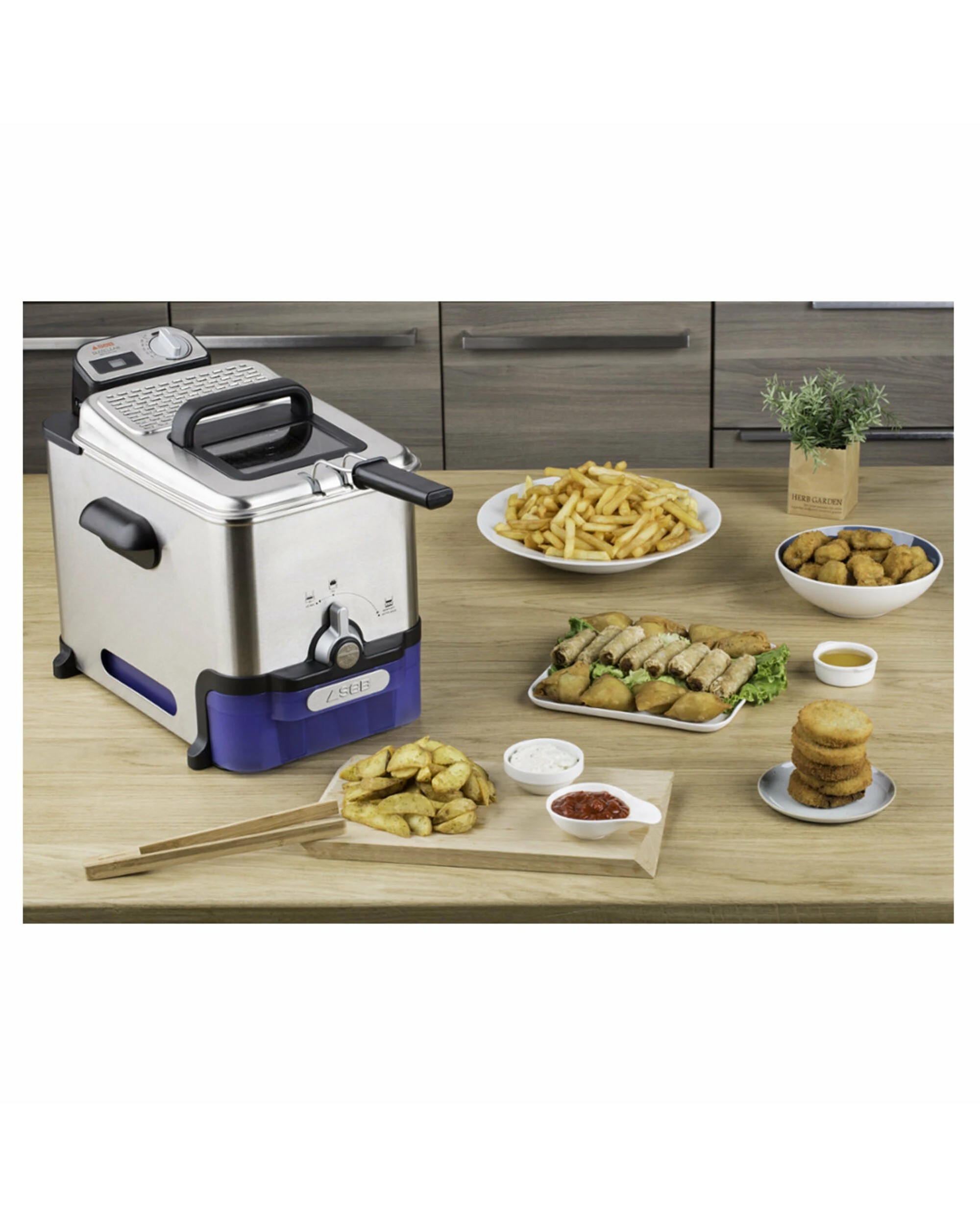 5 Tefal Oleoclean Pro Inox & Design Deep Fryer, 5 of 5