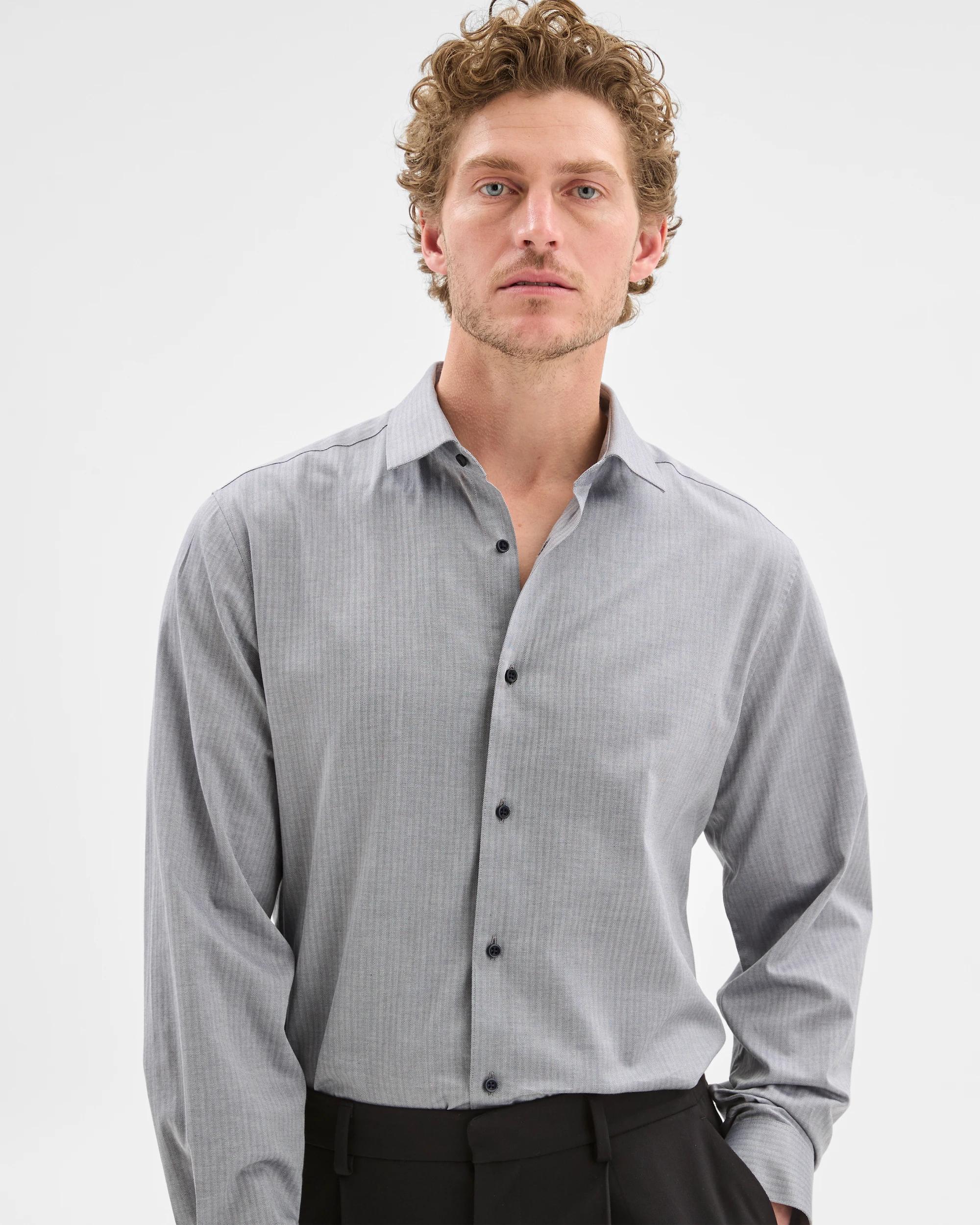 2 Australian Cotton Herringbone Business Shirt - Preview GREY, 2 of 7
