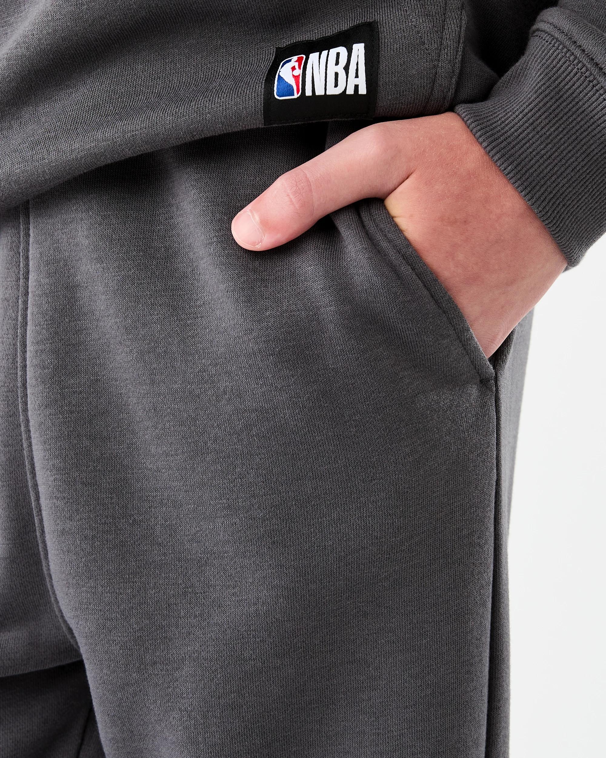 2 Official NBA Kids Trackpants Bulls 7d48, 2 of 4