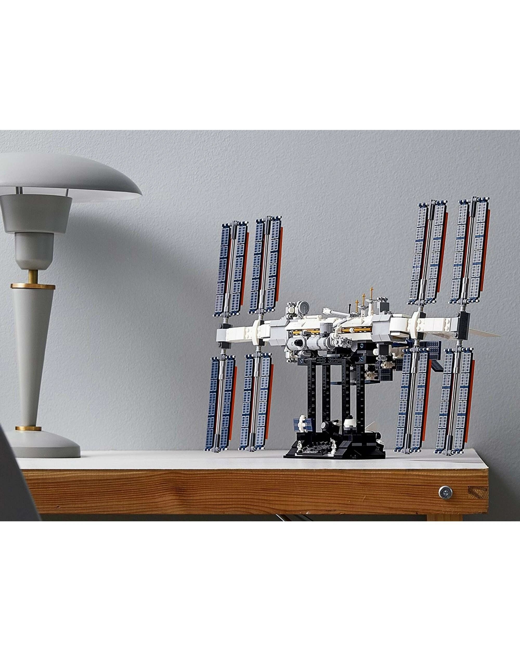 1 LEGO 21321 International Space Station Model Kit, 1 of 3