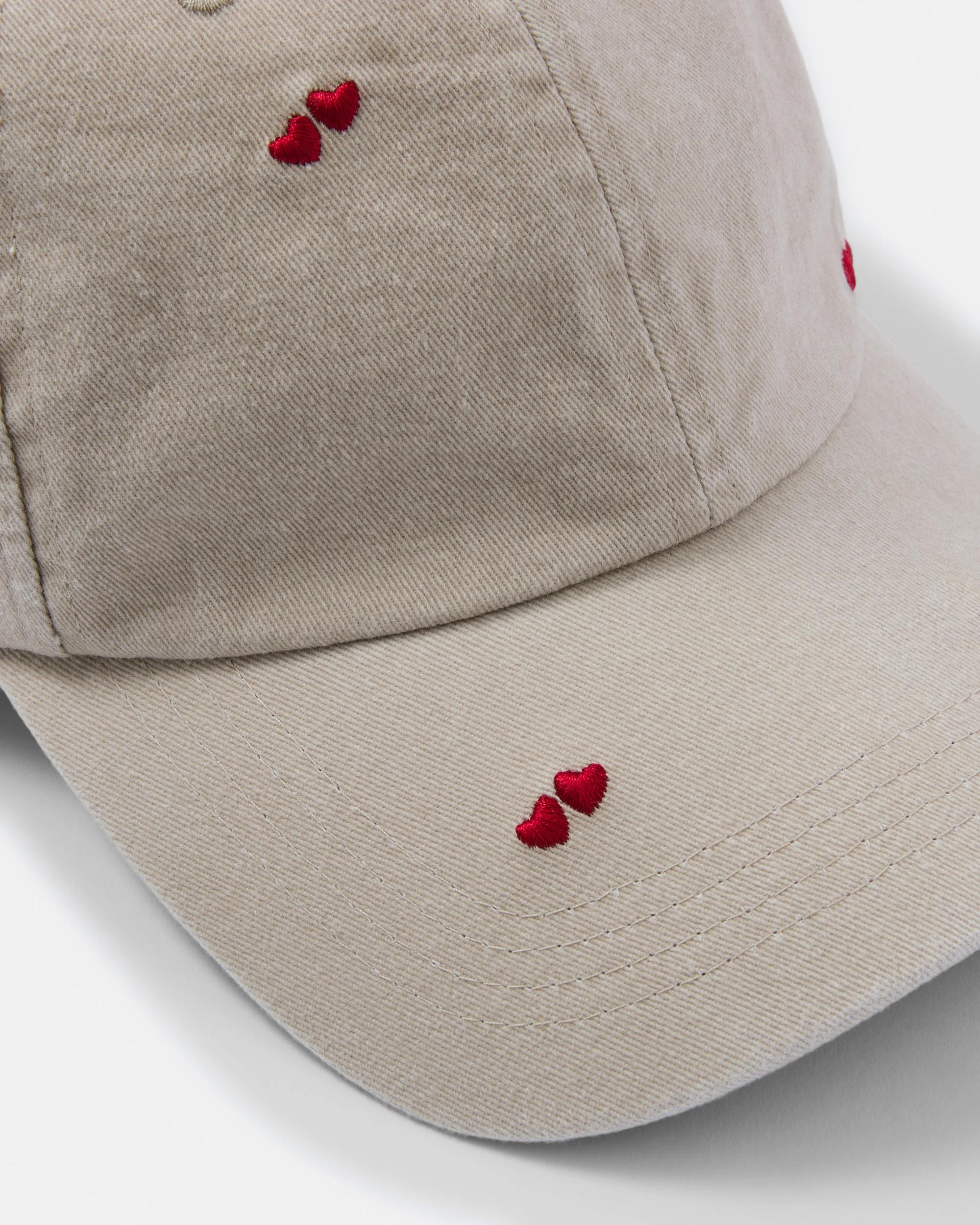 3 Slogan Cap Heart Duo, 3 of 3