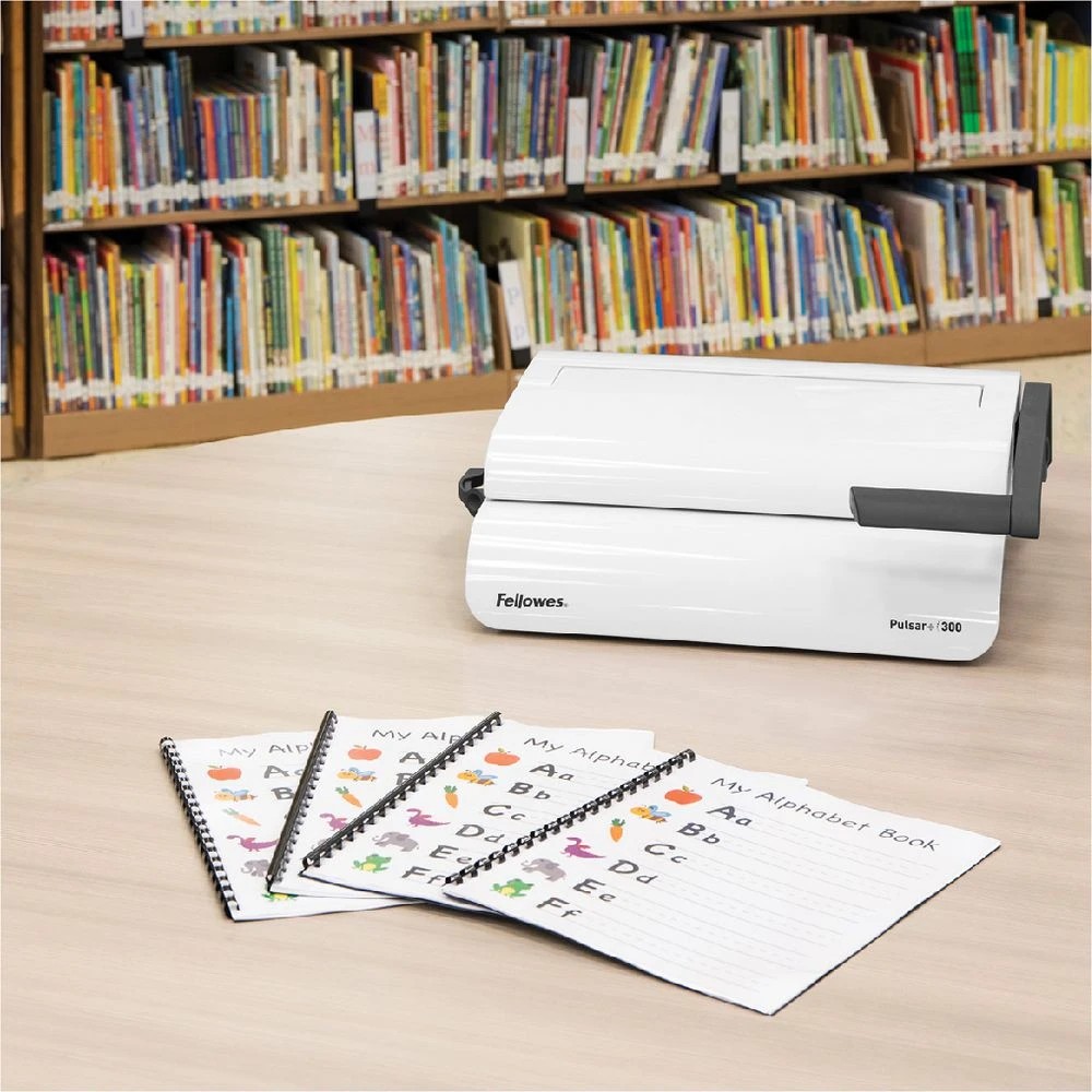 6 Fellowes Comb Pulsar+ 300 Binding Machine, 6 of 6