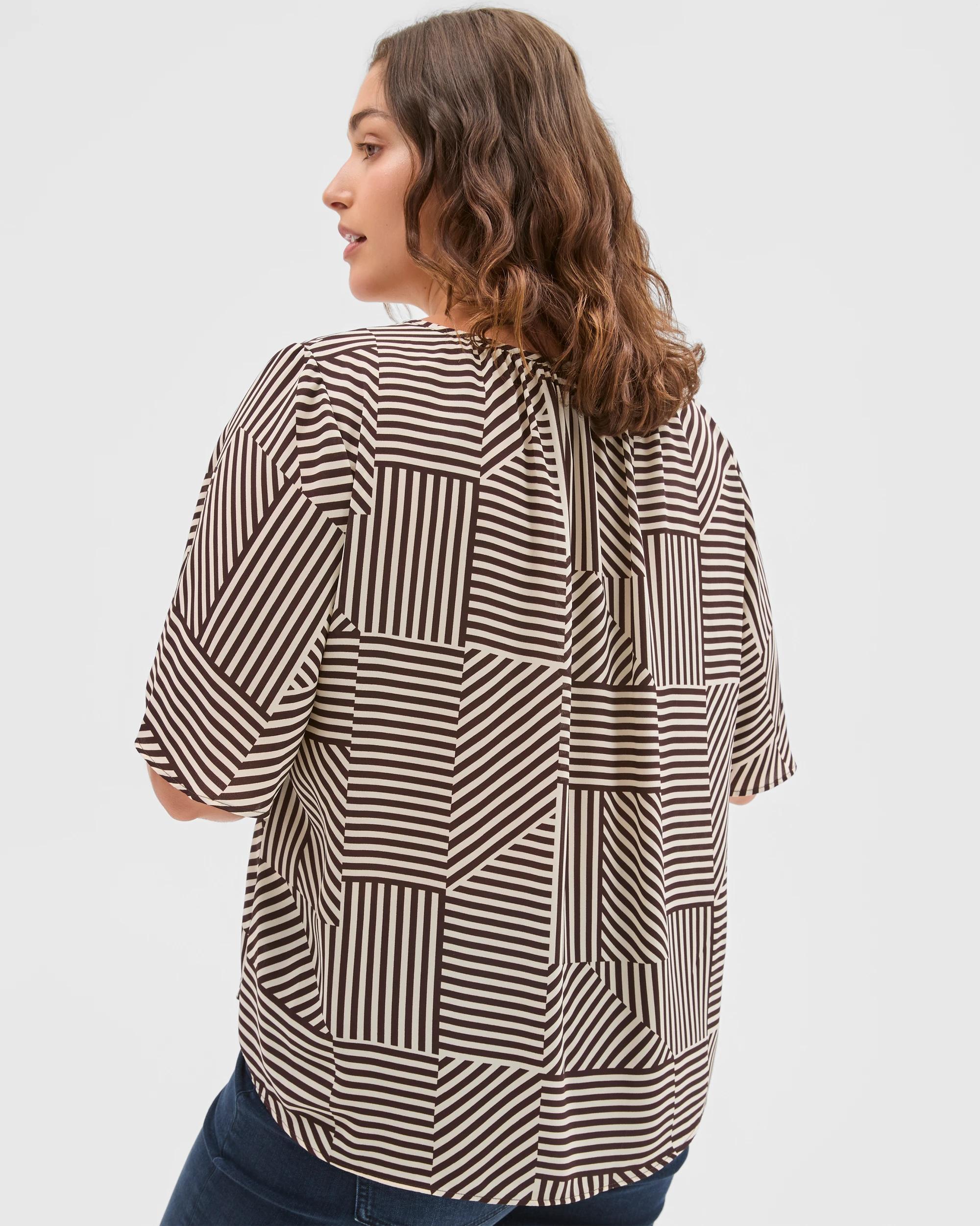 5 Target Curve Plus Size Ella Short Sleeve Blouse ESPRESSO, 5 of 5