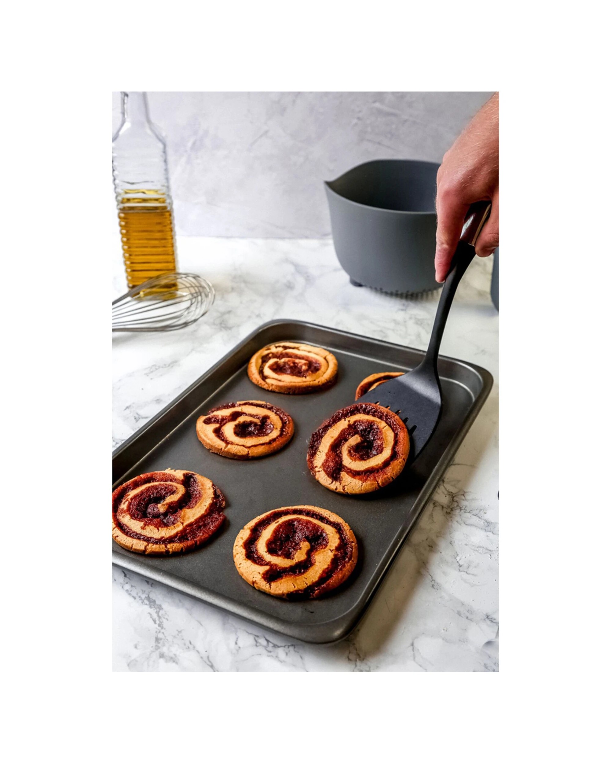 5 Mastercraft 35x25cm Heavy Base Non-stick Bake Tray Kitchen Baking Pan Black
 - Black, 5 of 6
