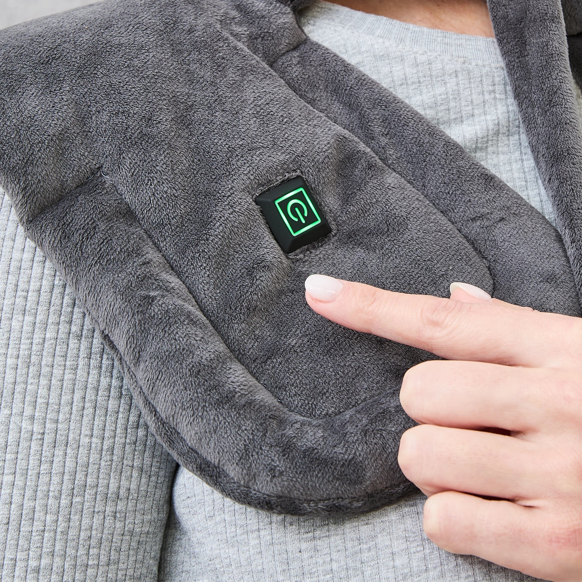 4 Heated Shoulder Warmer - Cool Grey, 4 of 9