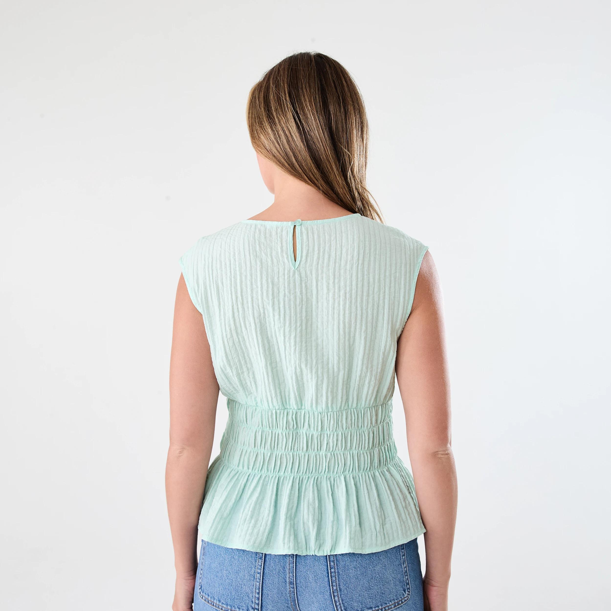 3 Sleeveless Crew Neck Shirred Top Icy Mint, 3 of 6