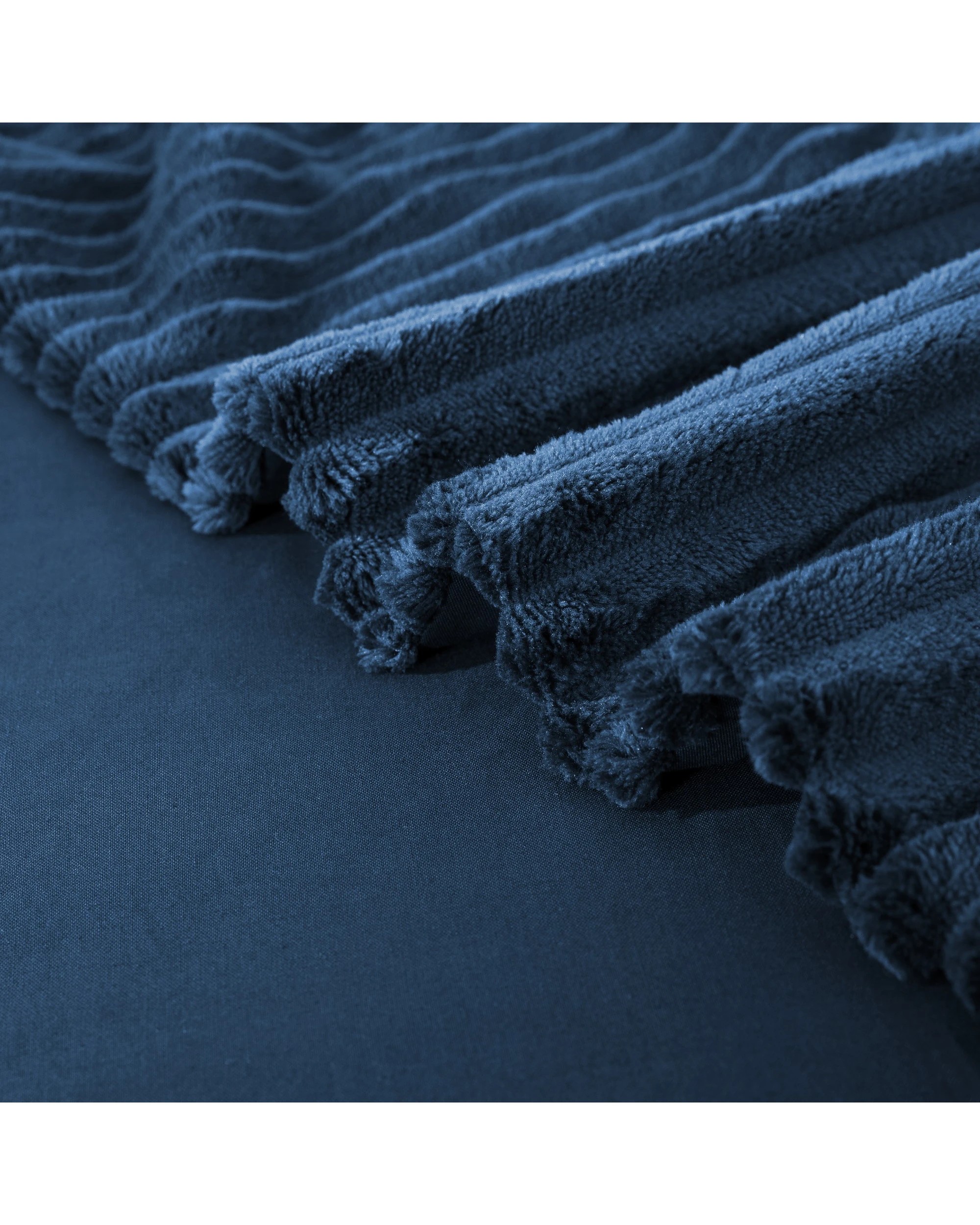 6 Dreamaker Signature Embossed Corduroy Fleece Quilt Cover Set - Queen Bed - Teal, 6 of 7