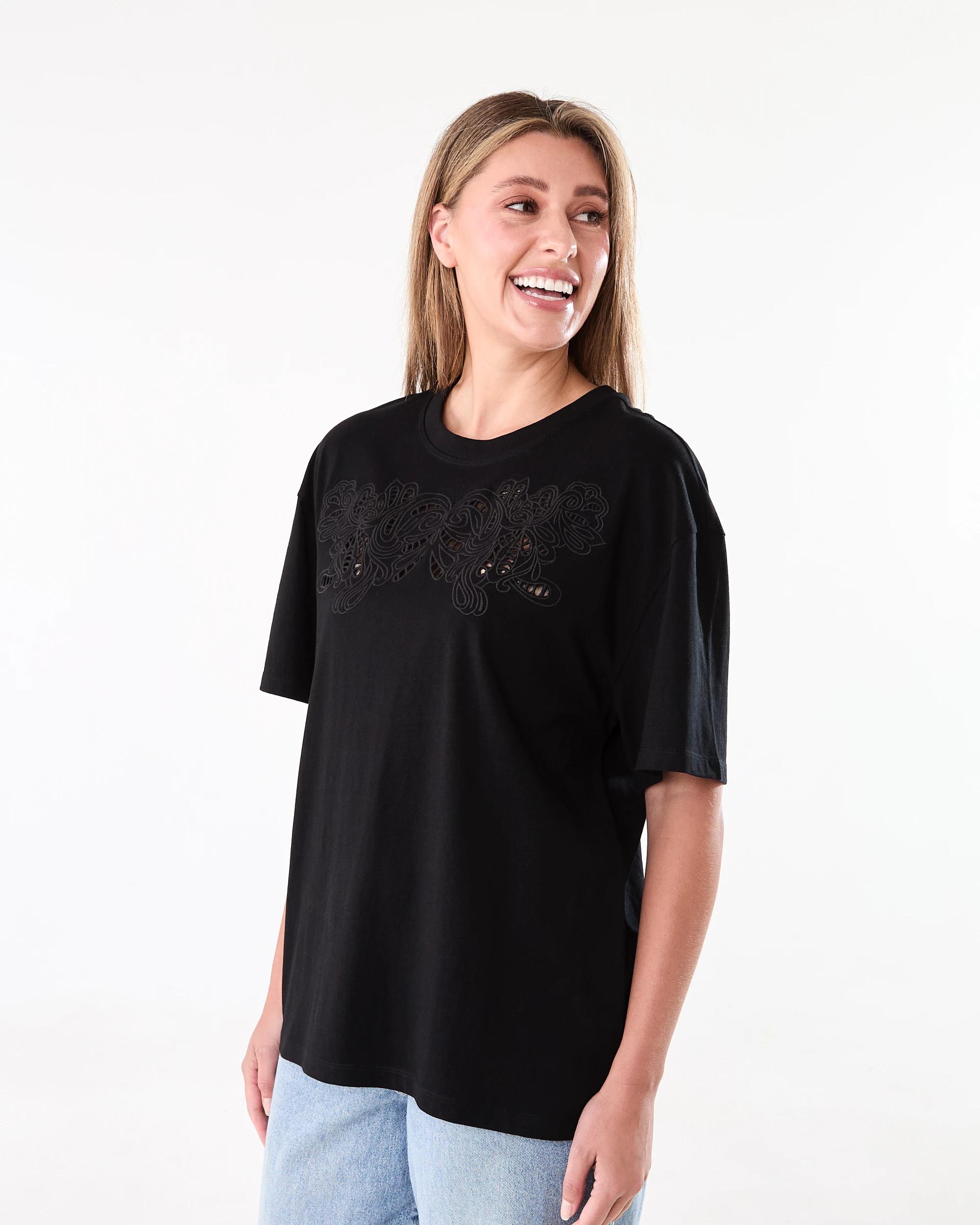 2 Short Sleeve Embroidery Detail T-shirt Black, 2 of 6