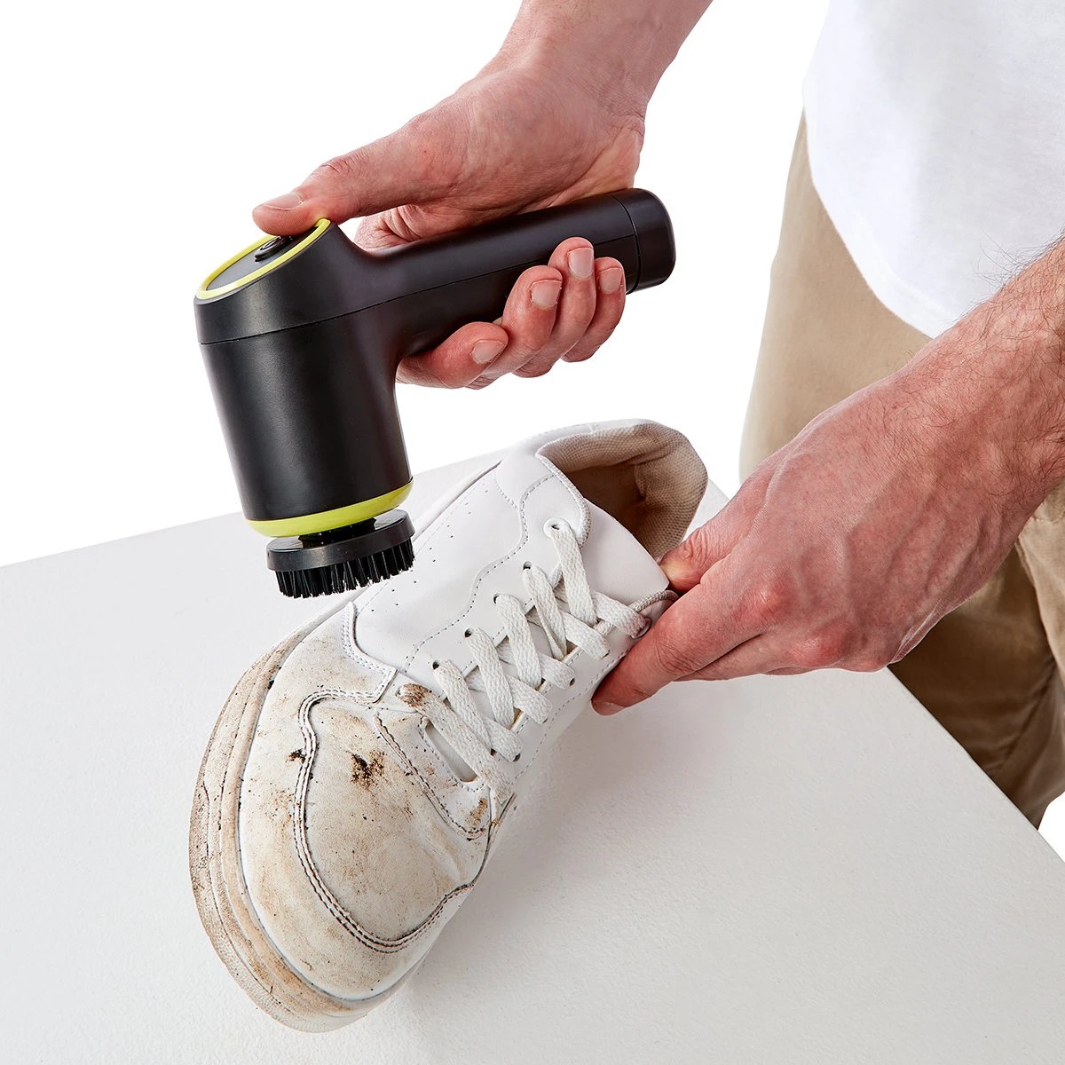 1 Sneaker Cleaner - Black and Green, 1 of 9