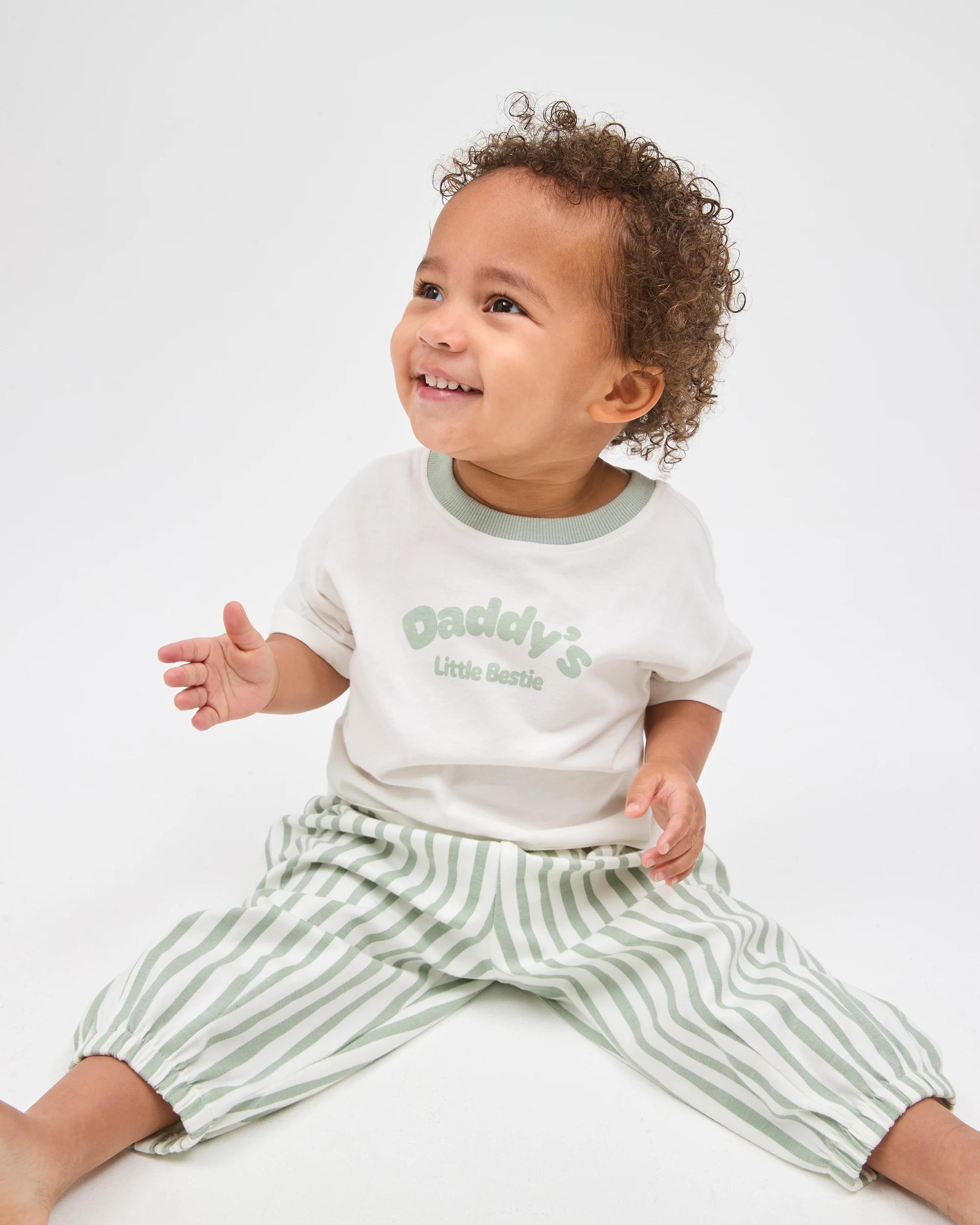 1 Target Baby Organic Cotton Oversized T-Shirt DADDYS BESTIE, 1 of 6