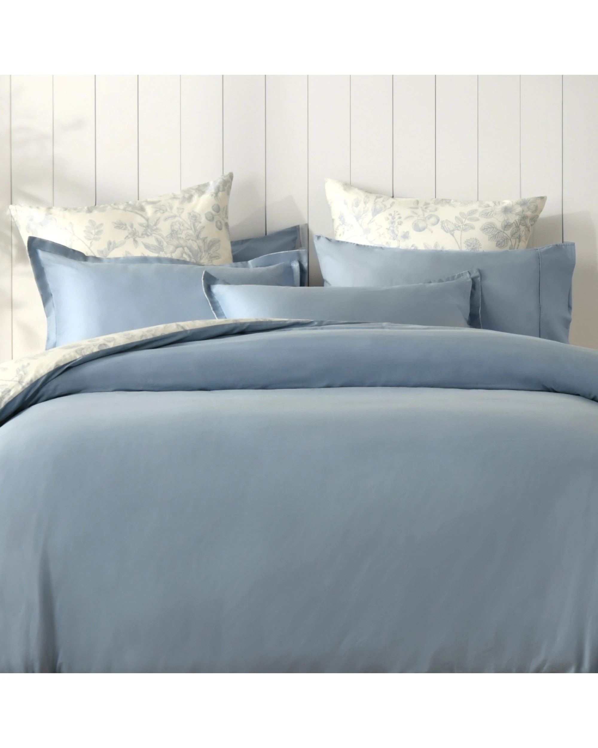 8 Dreamaker Odette 100% Cotton Reversible Quilt Cover Set - Single Bed - Blue, 8 of 8