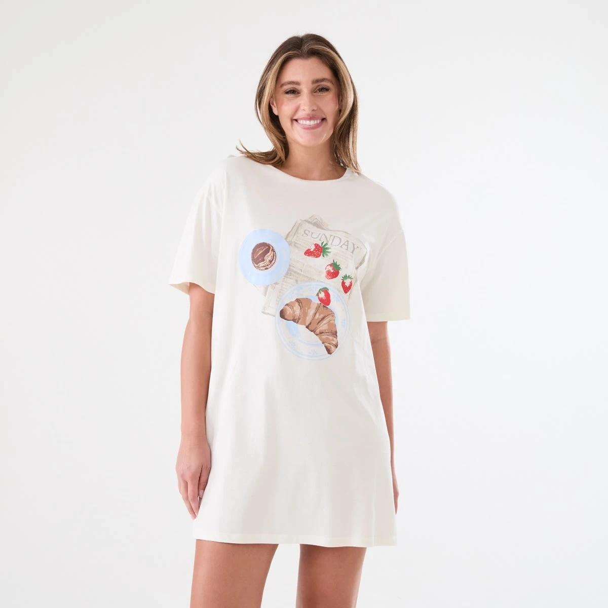 1 Graphic Nightie Sunday, 1 of 5
