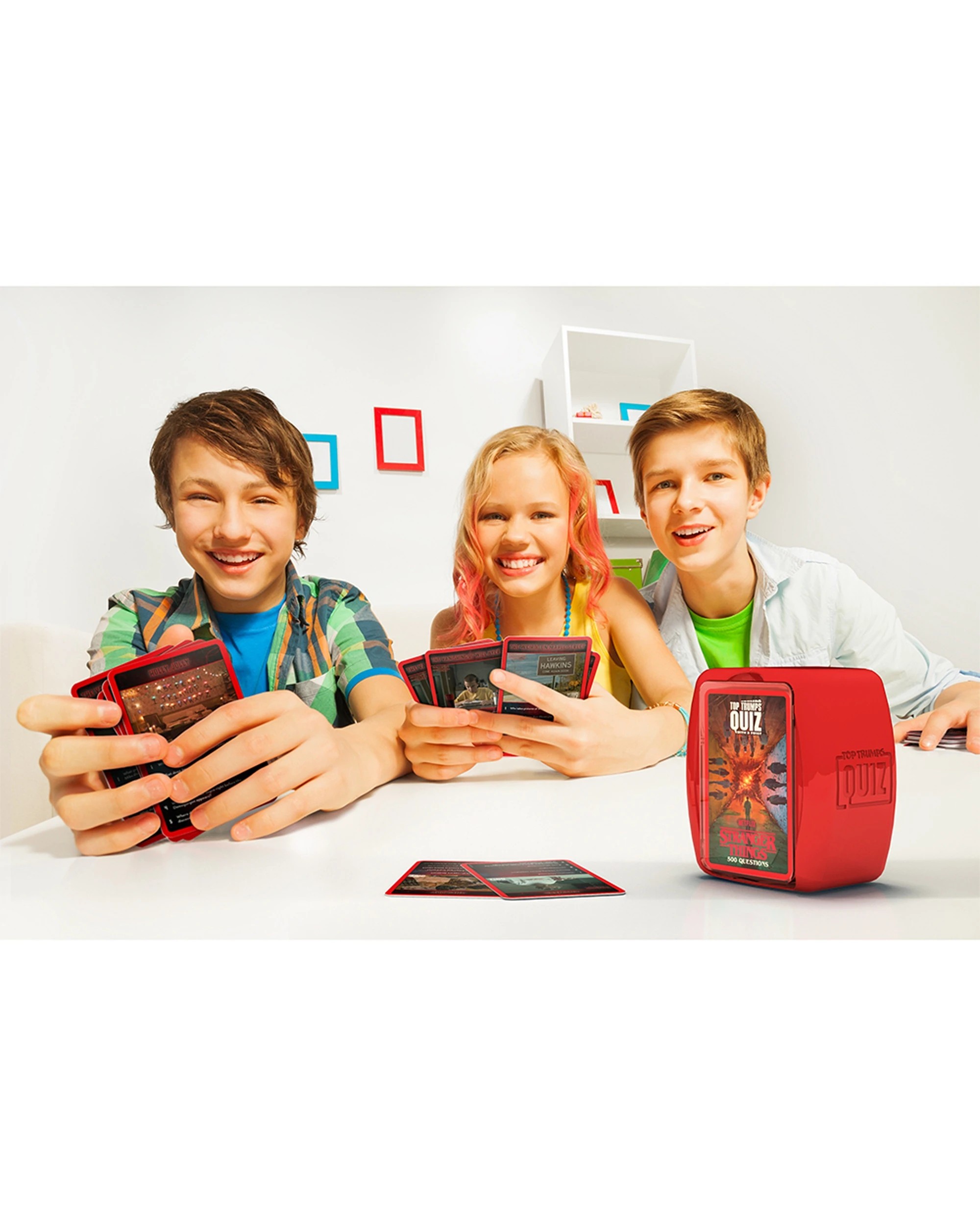 3 TOP TRUMPS Quiz Stranger Things Family Party Tabletop Board Game - Multi, 3 of 4