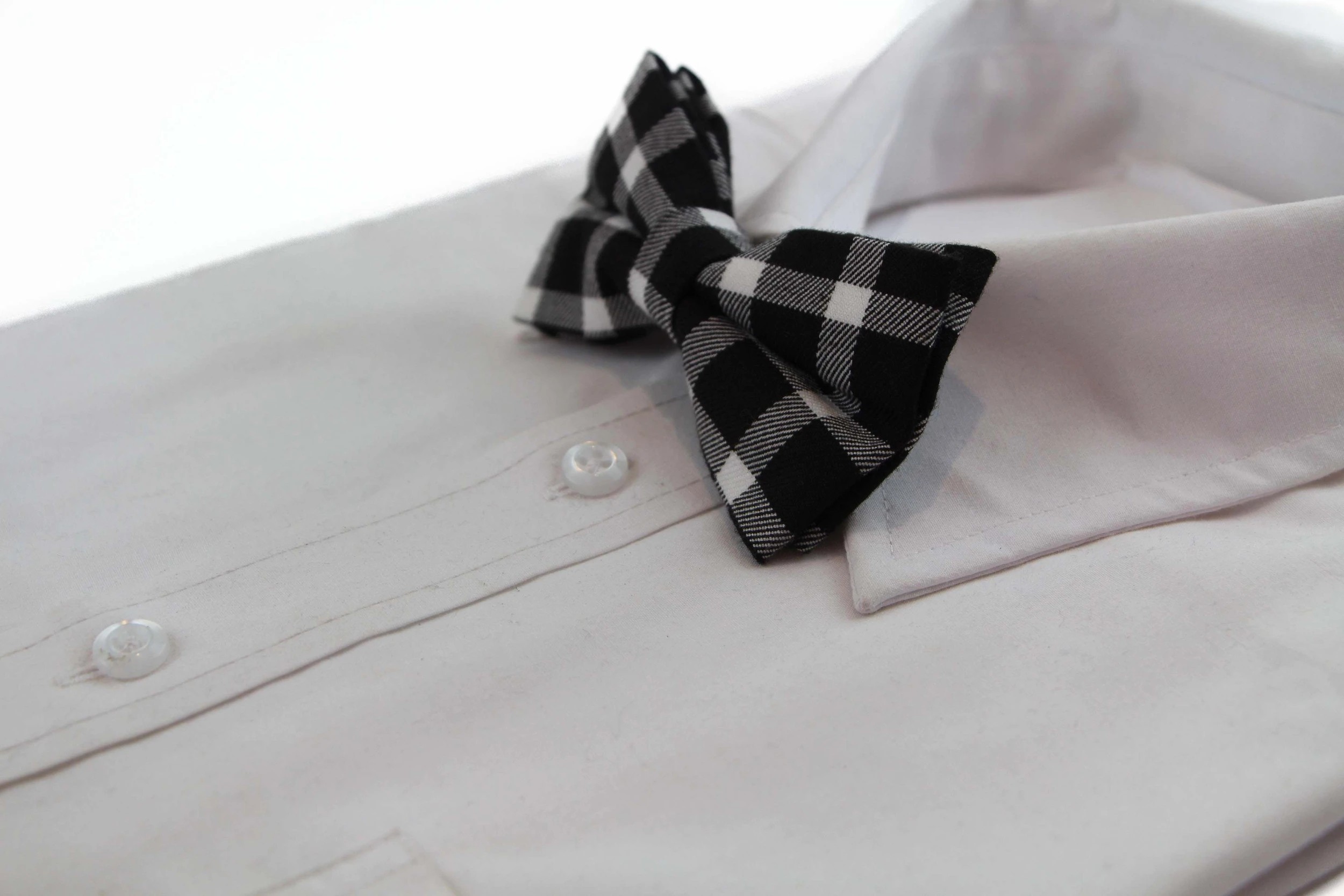 1 Zasel Mens Black & White Thick Plaid Double Layered Cotton Checkered Bow Tie, 1 of 2
