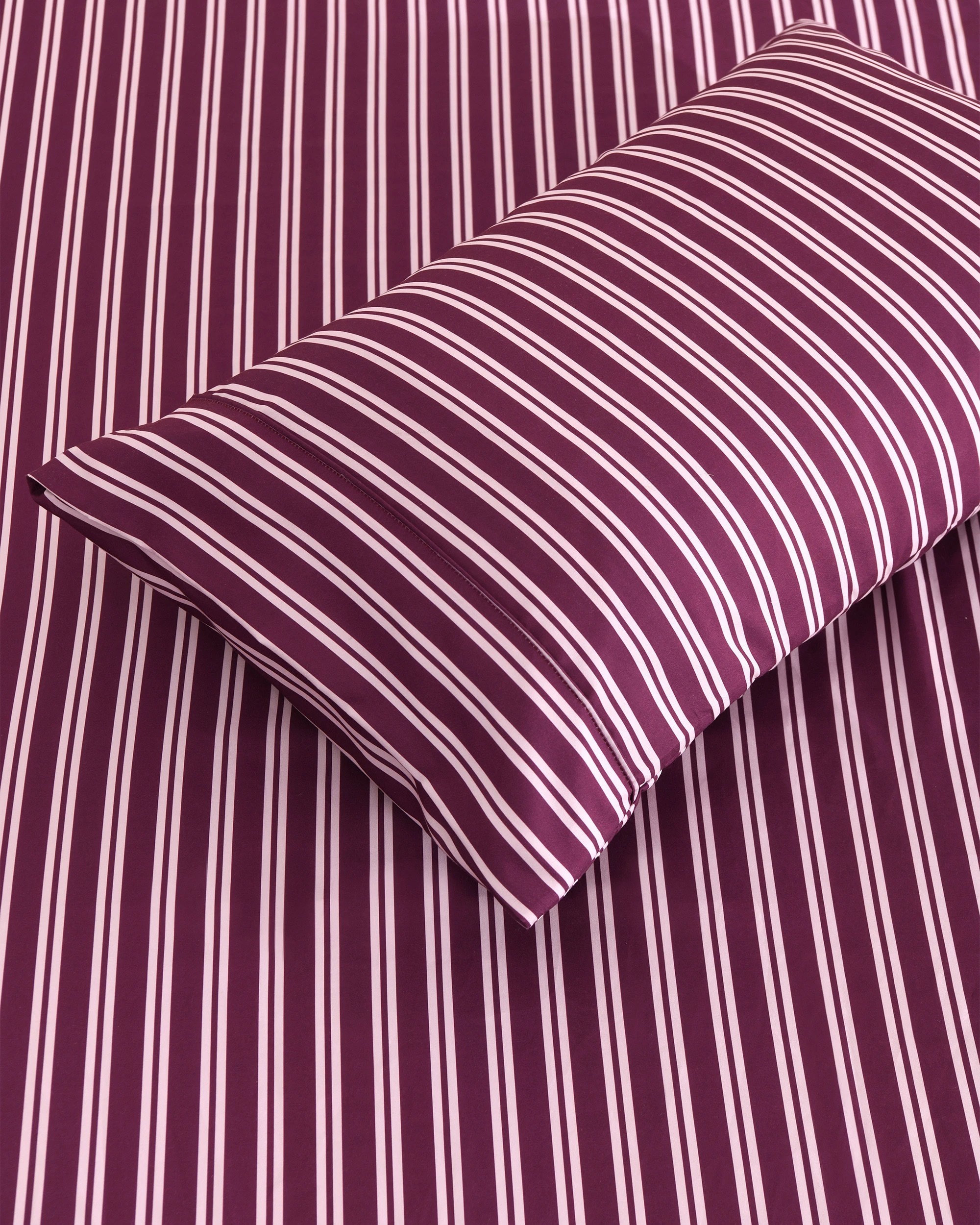 4 Dreamaker Pippa Stripe Fitted Sheet Set - Double Bed - Plum, 4 of 6