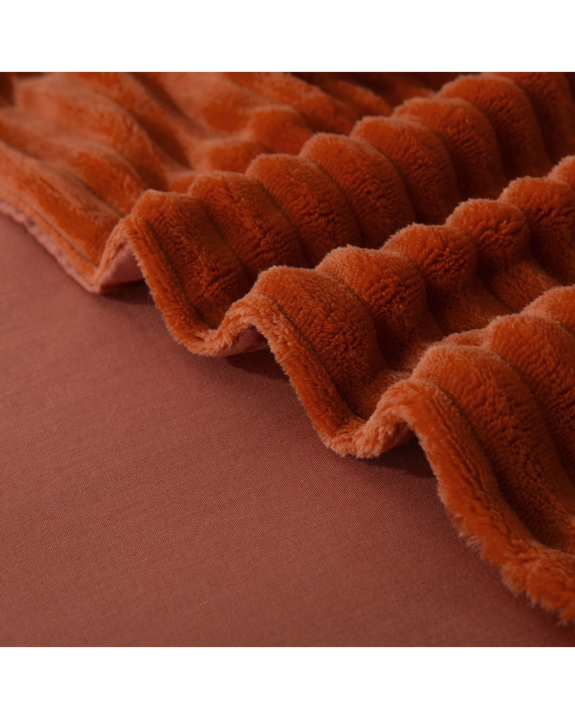 7 Dreamaker Signature Embossed Corduroy Fleece Quilt Cover Set - Single Bed - Rust Red, 7 of 8