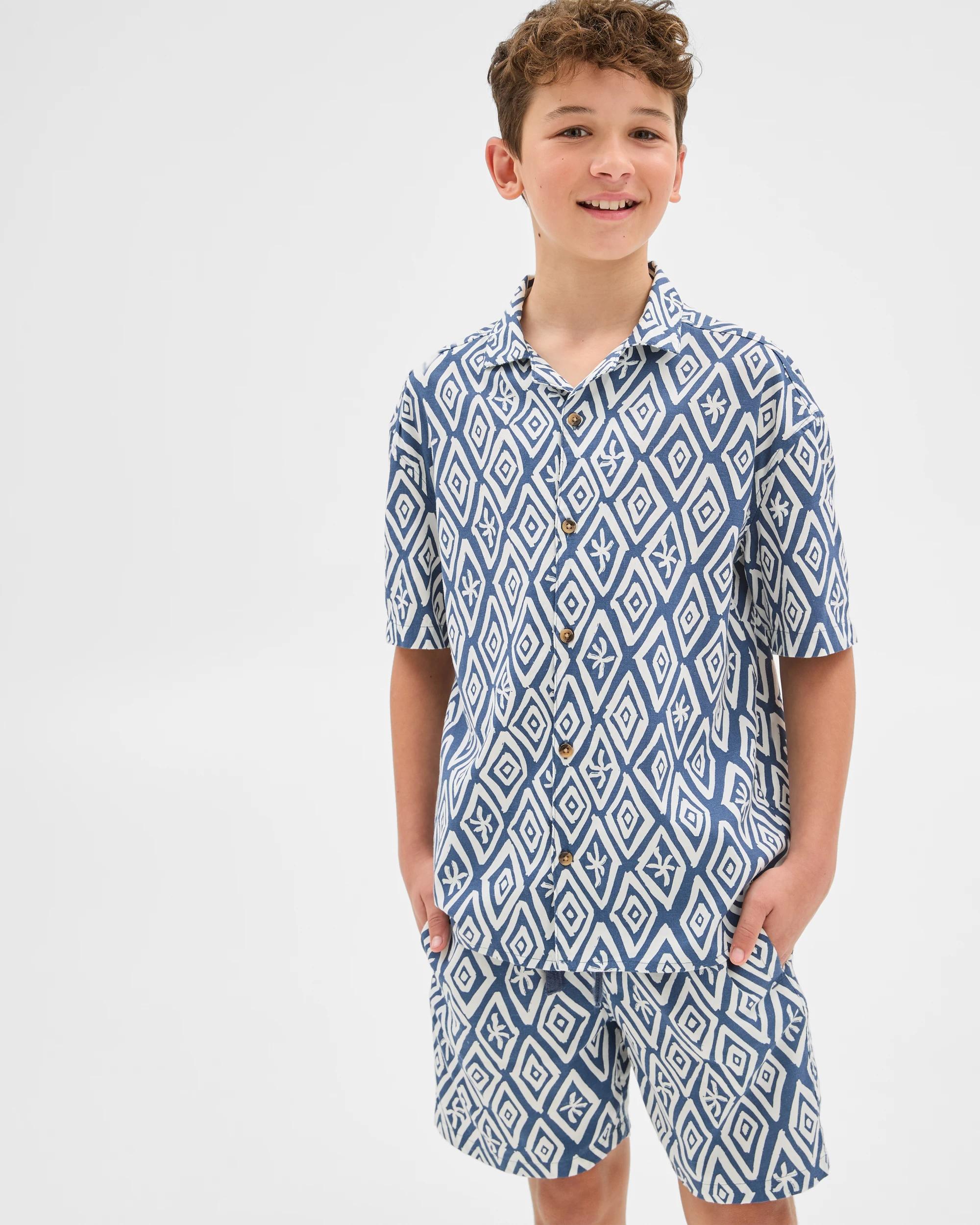 2 Target Woven Short Sleeve Shirt BLUE GEO, 2 of 6