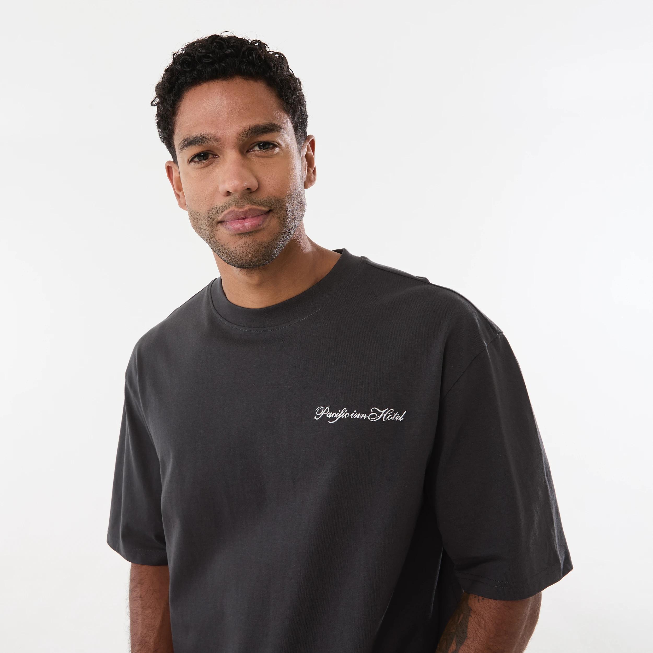 5 Oversized Print T-shirt OYSTER BLACK, 5 of 6