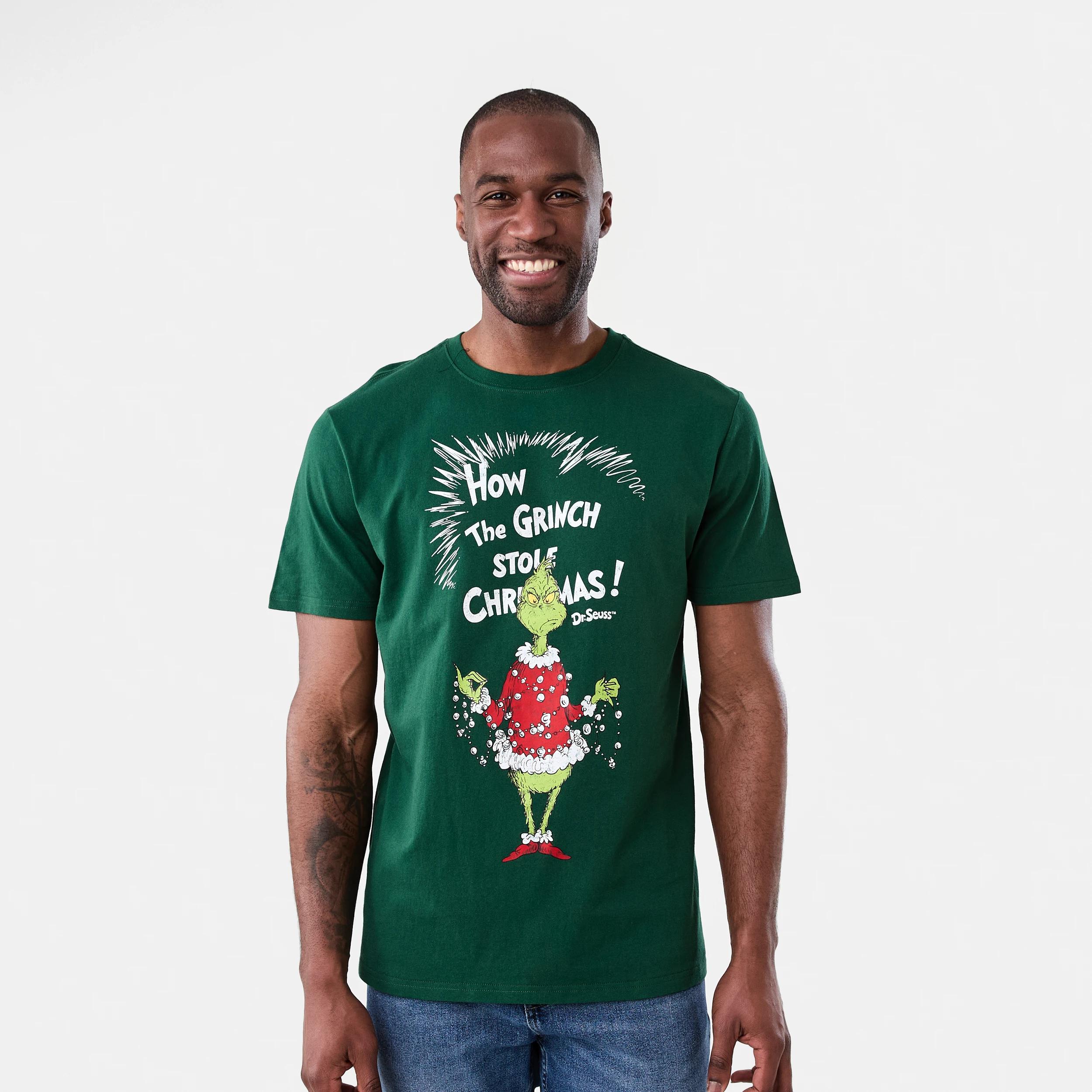 1 The Grinch License Christmas T-shirt STRAWBERRY, 1 of 5