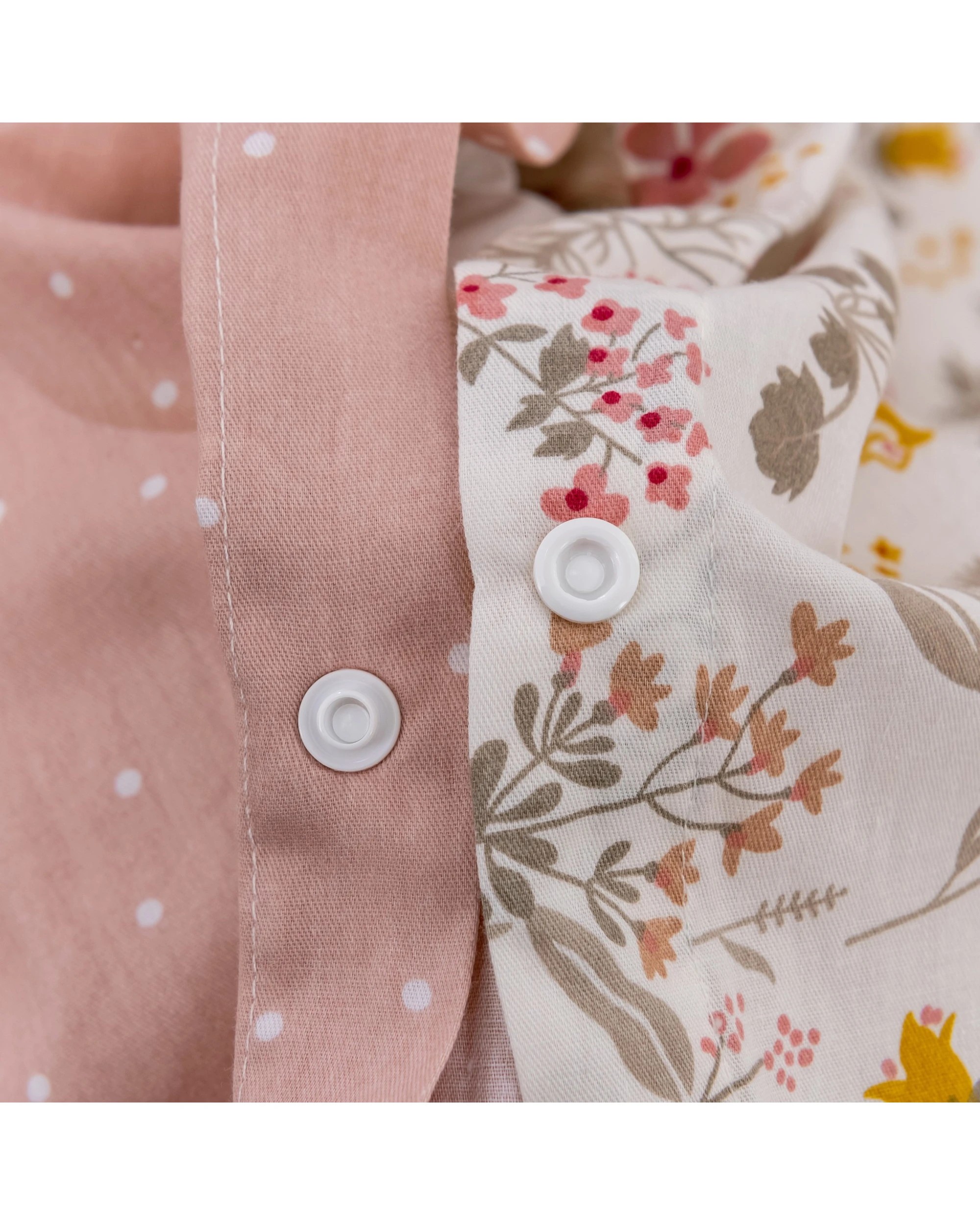 5 Dreamaker Cottage Flowers 100% Cotton Reversible Quilt Cover Set - Queen Bed - Pink, 5 of 5