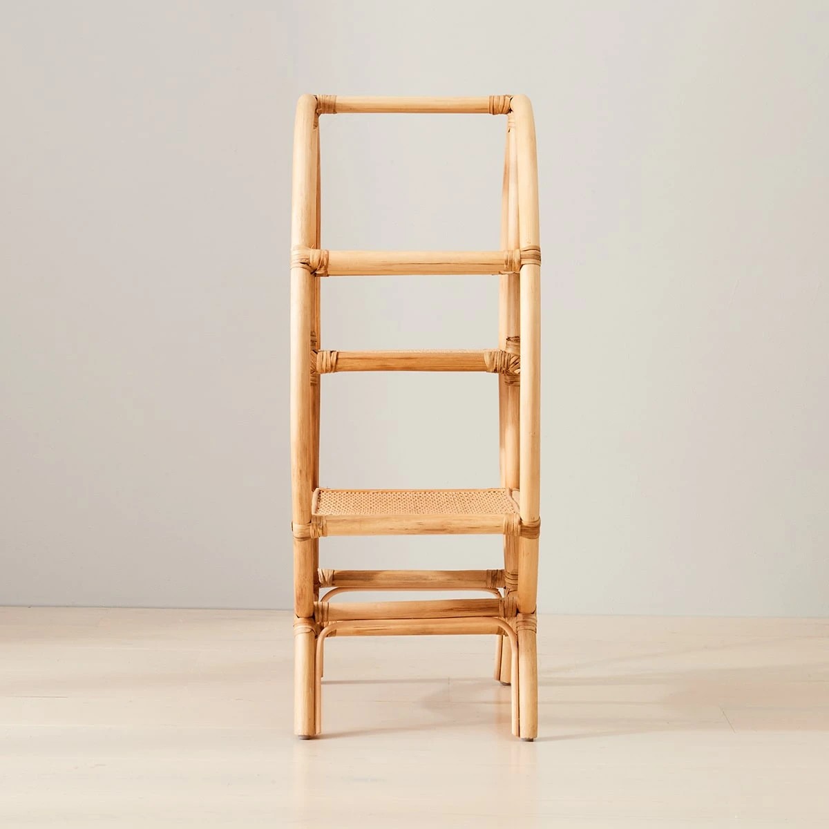 2 Byron Round Shelf, 2 of 10