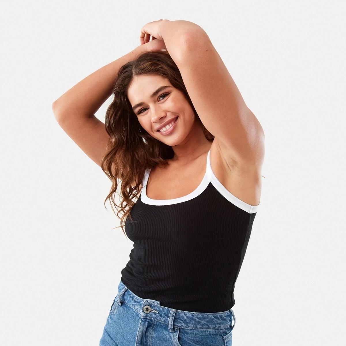 1 Sleeveless Rib Scoop Neck Cami Blk Wht, 1 of 7