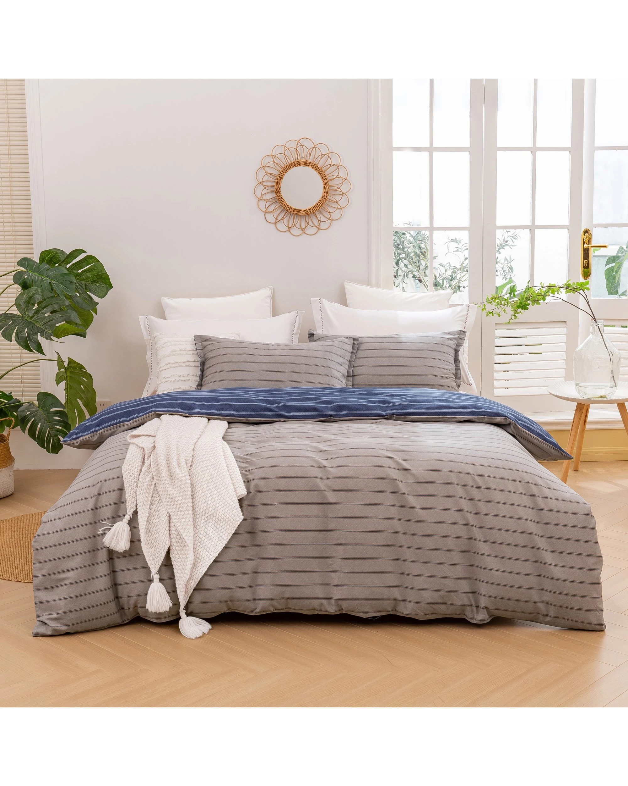 3 Dreamaker Amalfi Stripe 100% Cotton Reversible Quilt Cover Set - King Single Bed - Blue, 3 of 6