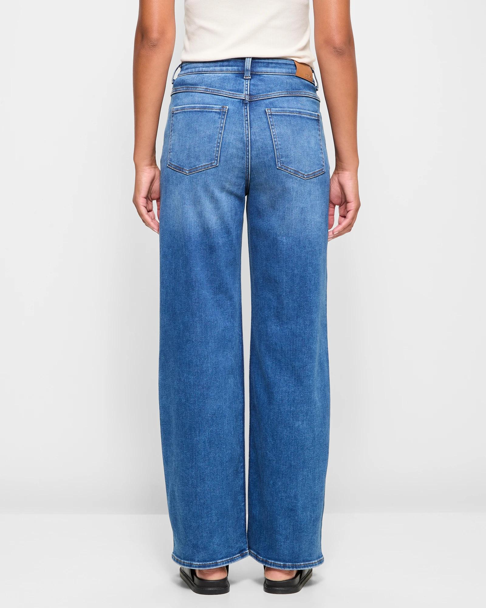 4 Target High Rise Full Length Wide Leg Denim Jeans - Shape Your Body MID WASH, 4 of 5