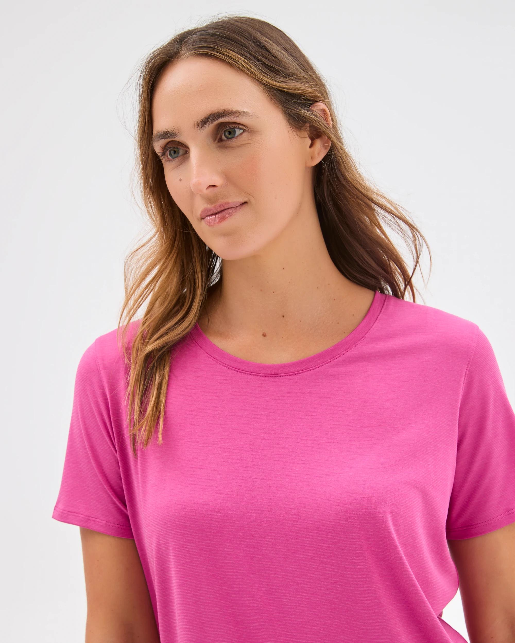 4 Target Active Active Twist Back Running T-Shirt BERRY, 4 of 6