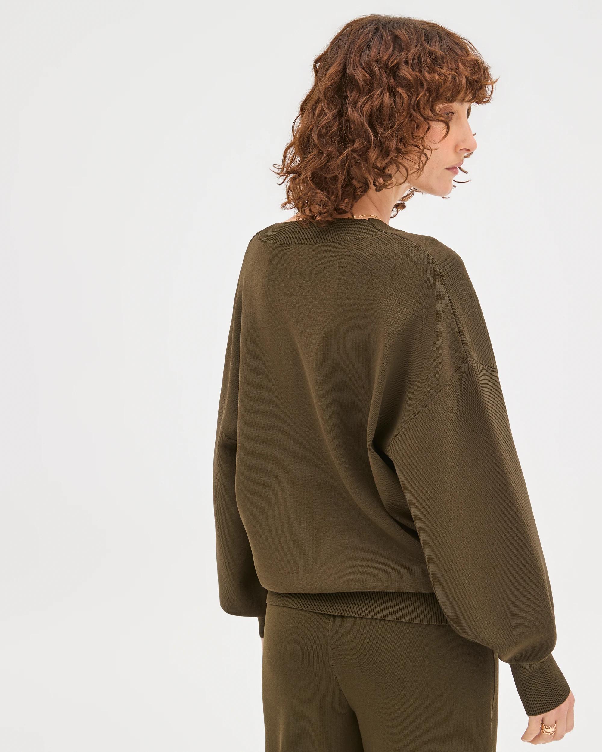 5 Preview Crepe Knit V-Neck Jumper DARK OLIVE, 5 of 5