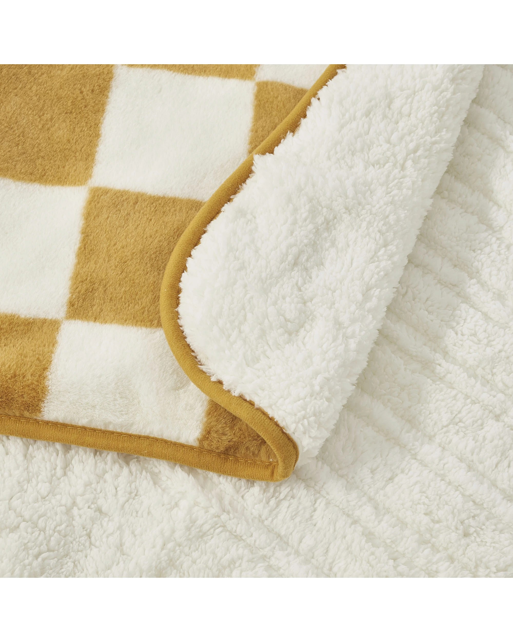 4 Dreamaker Axia Checkered Plush Heated Throw 180x200cm - Chai and Cream, 4 of 10