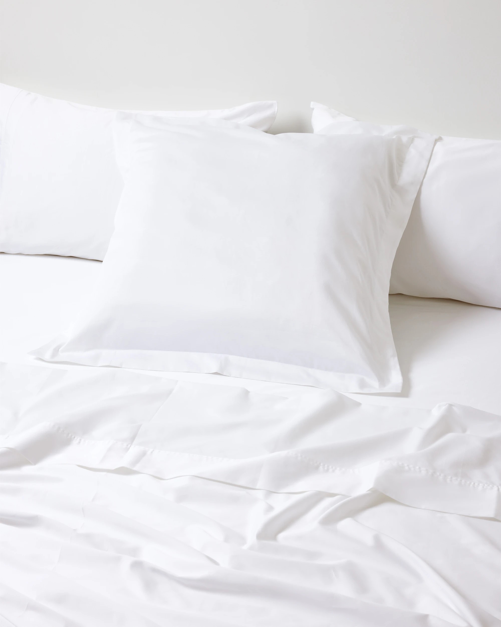 3 500 Thread Count Cotton Fitted Sheet - Queen Bed, White, 3 of 7