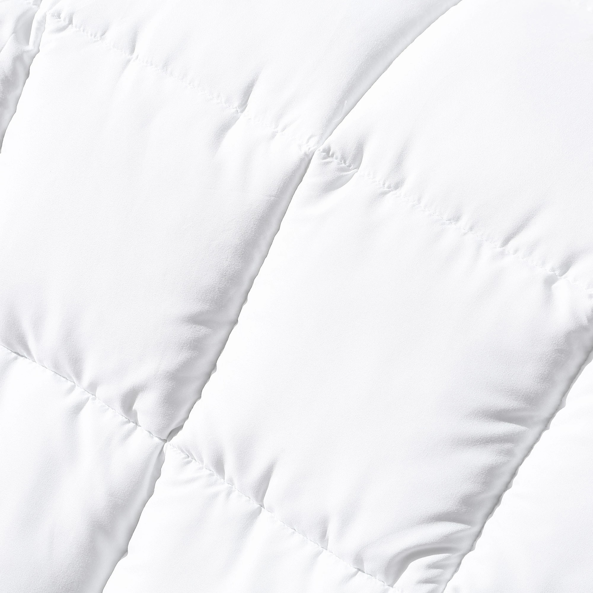 2 Dreamz 400 Gsm All Season Bamboo Quilt - Double Bed, 2 of 7