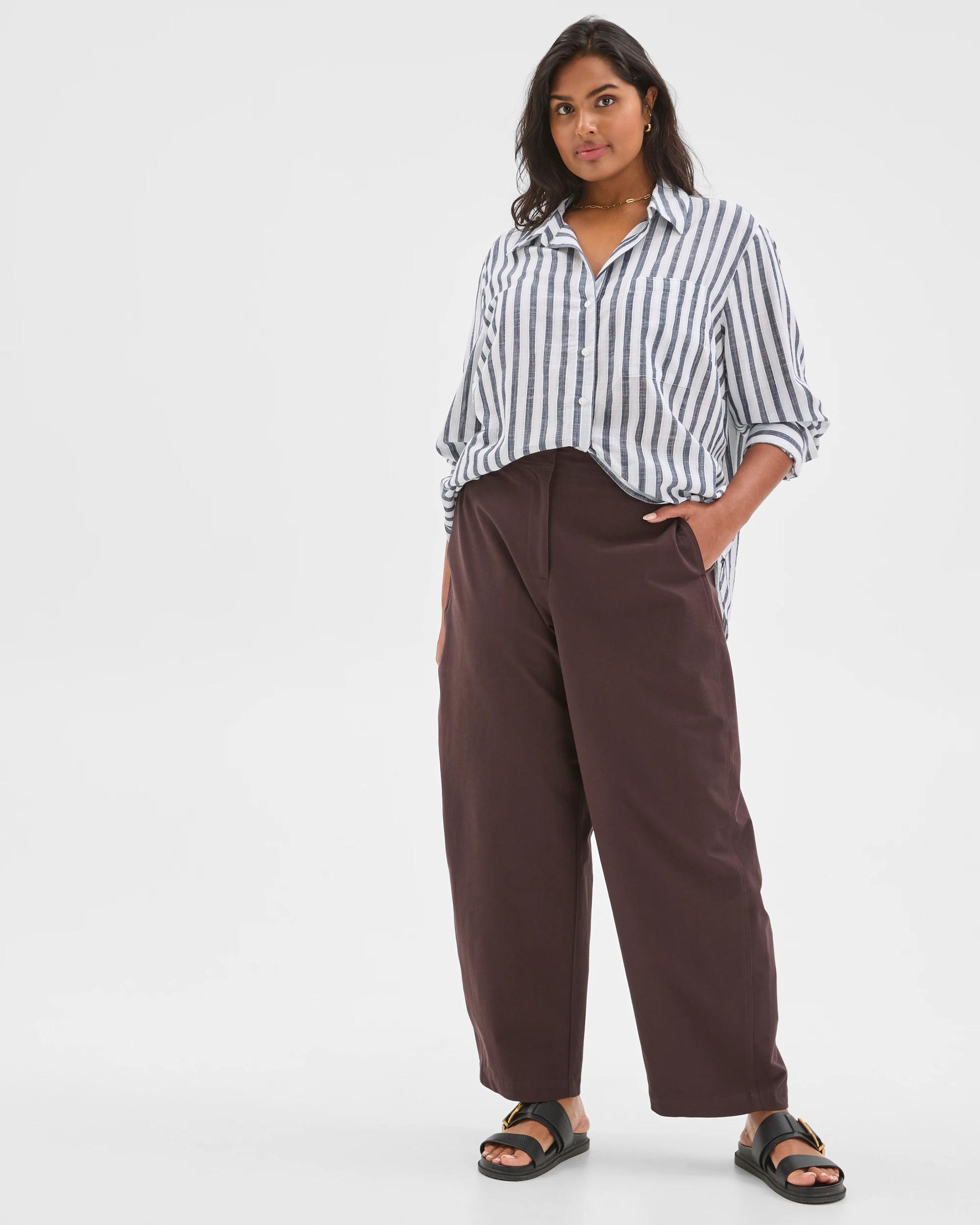 2 Target Curve Plus Size Forward Seam Barrel Leg Pants CHOCOLATE PLUM, 2 of 7