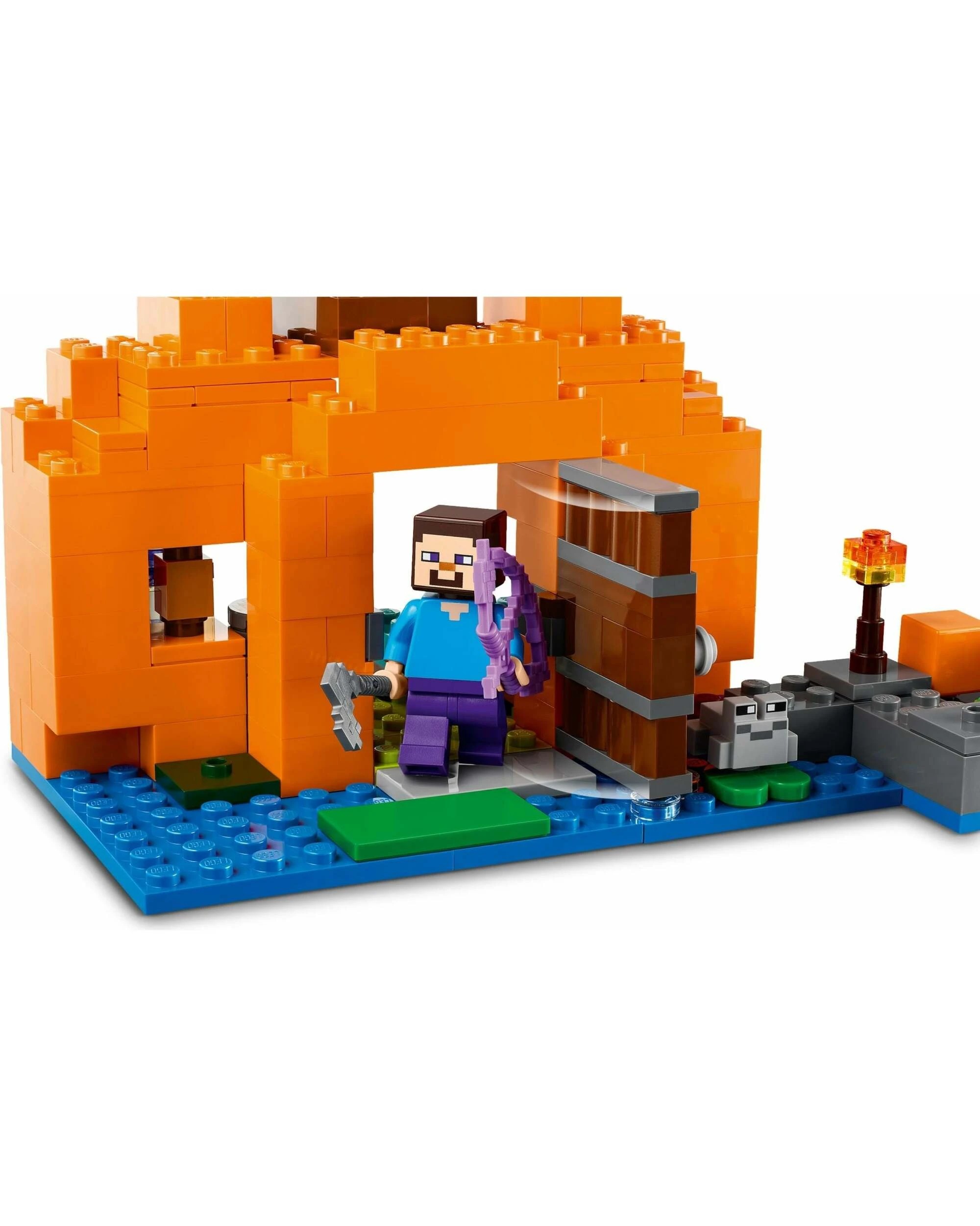 3 LEGO Minecraft Series 21248 The Pumpkin Farm, 3 of 5