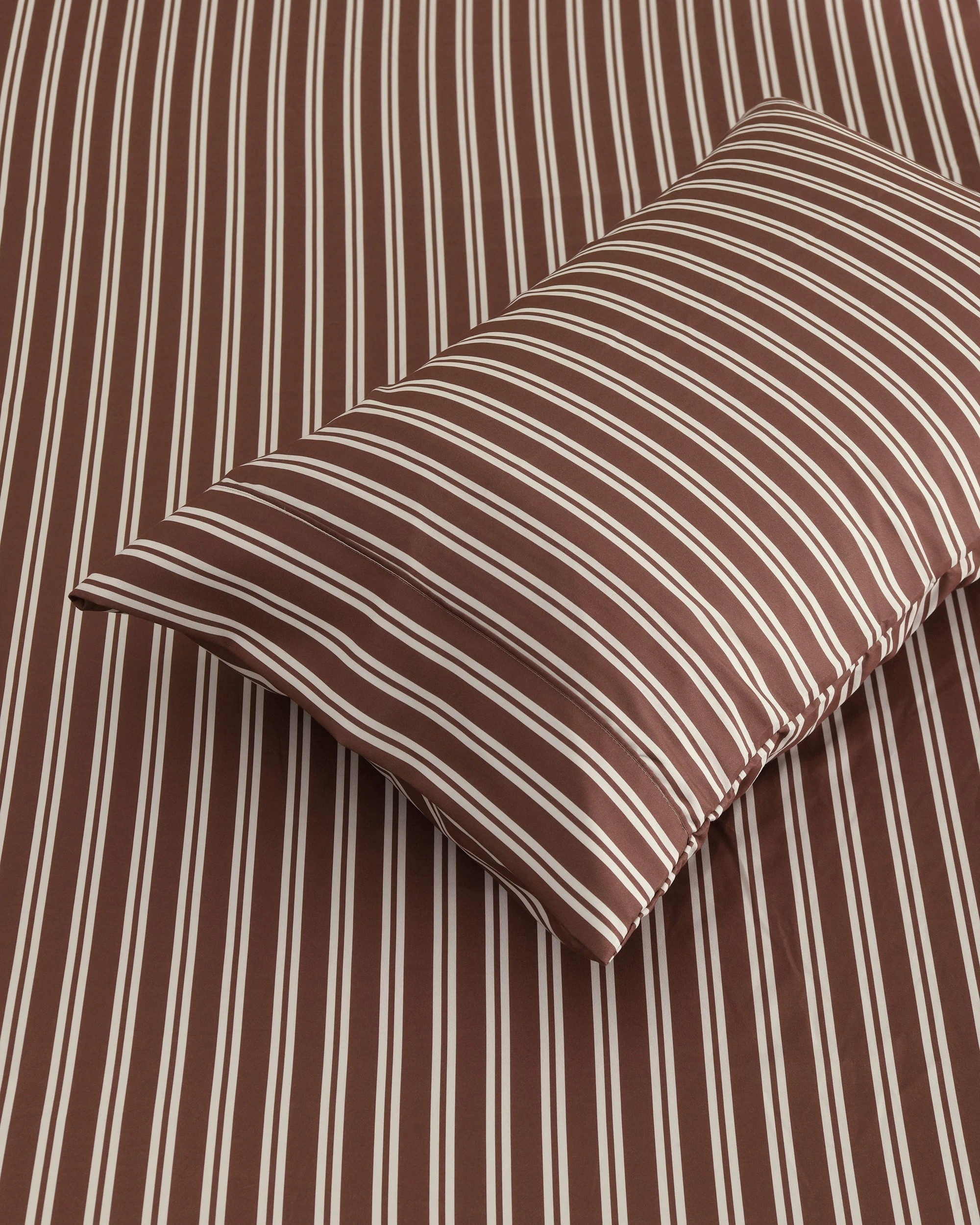 4 Dreamaker Pippa Stripe Fitted Sheet Set - Double Bed - Chocolate, 4 of 6