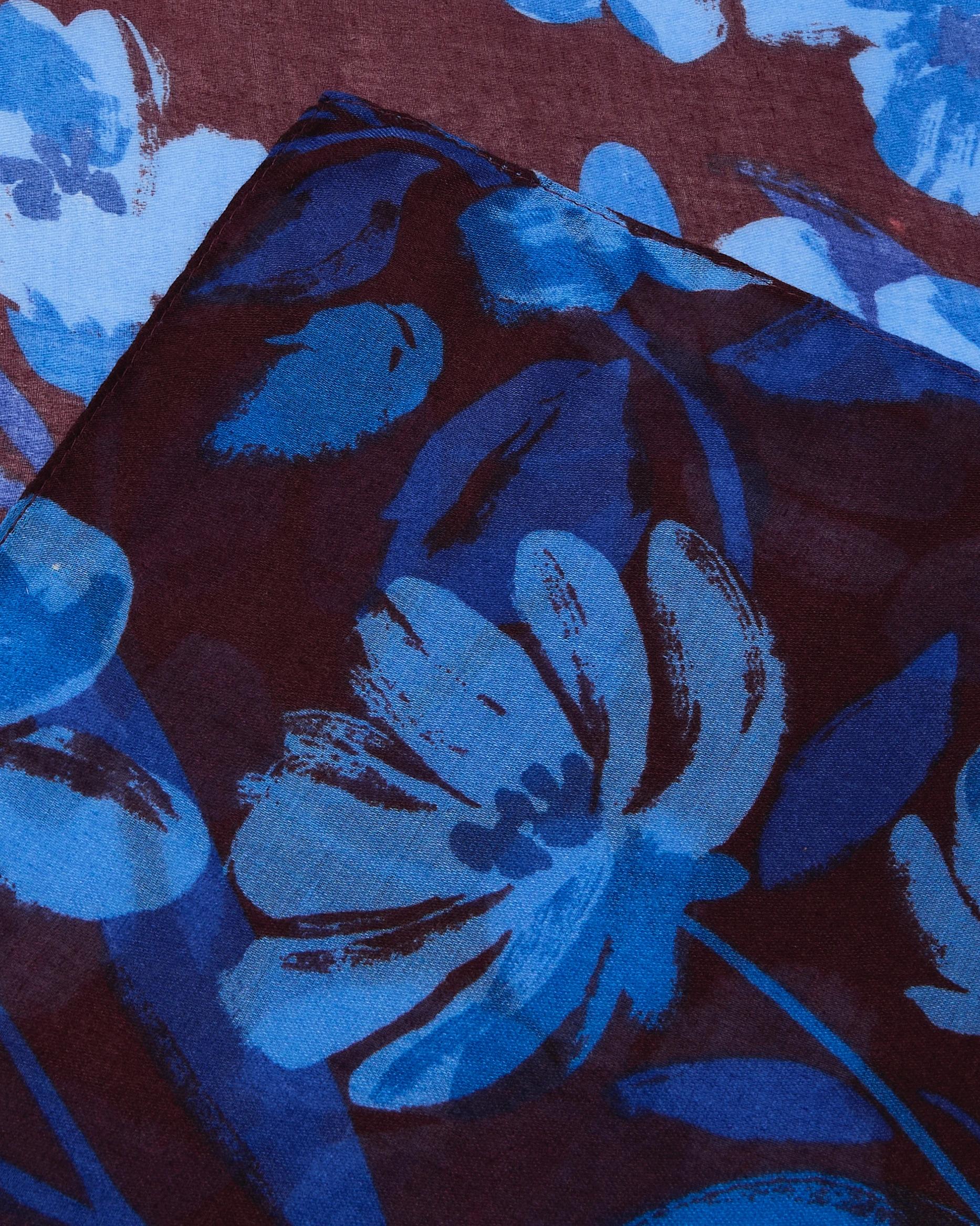 2 Large Lightweight Scarf Blue Flwr, 2 of 3