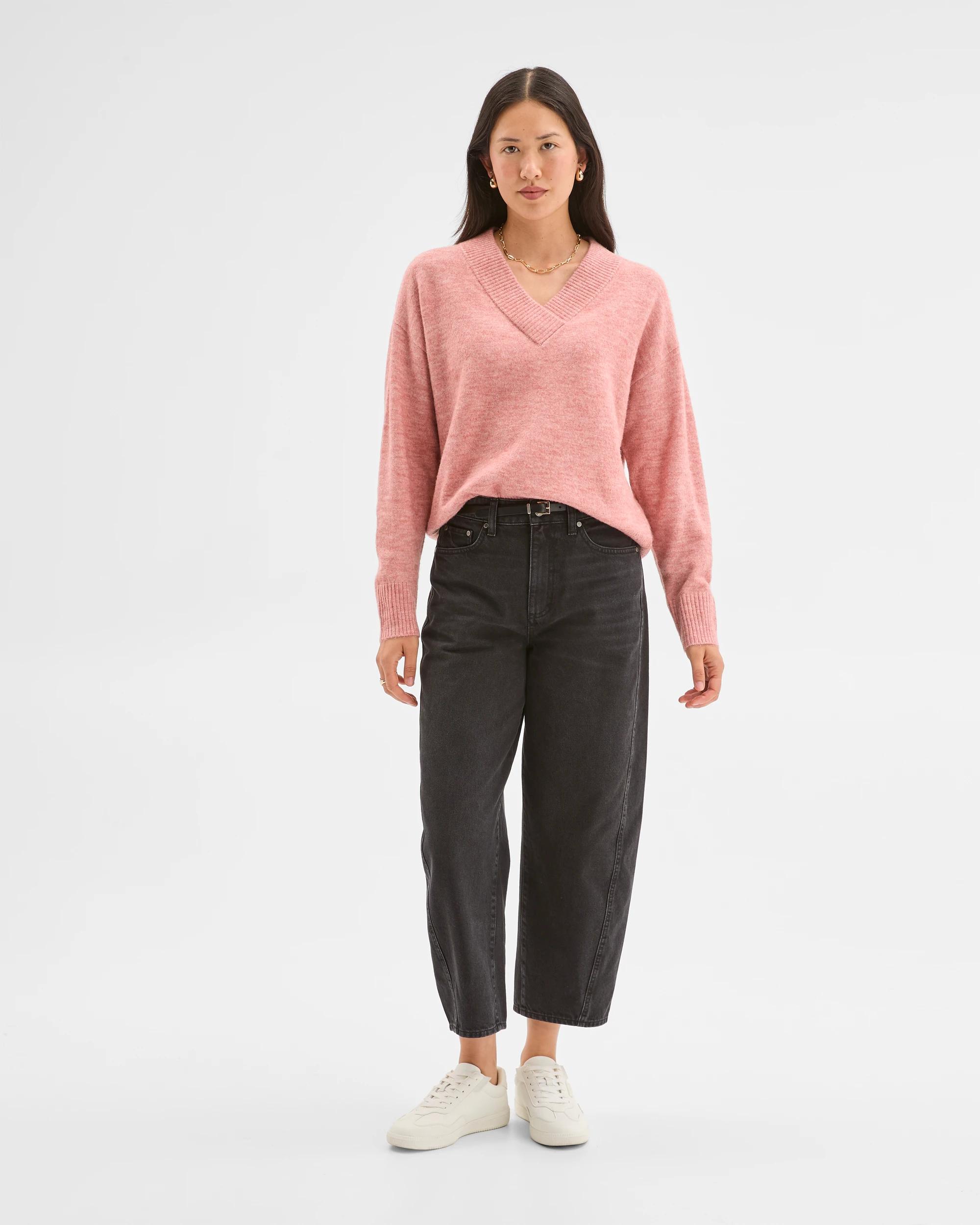 2 Target Woman Lightweight Lofty V-Neck Sweater DUSTY ROSE, 2 of 5