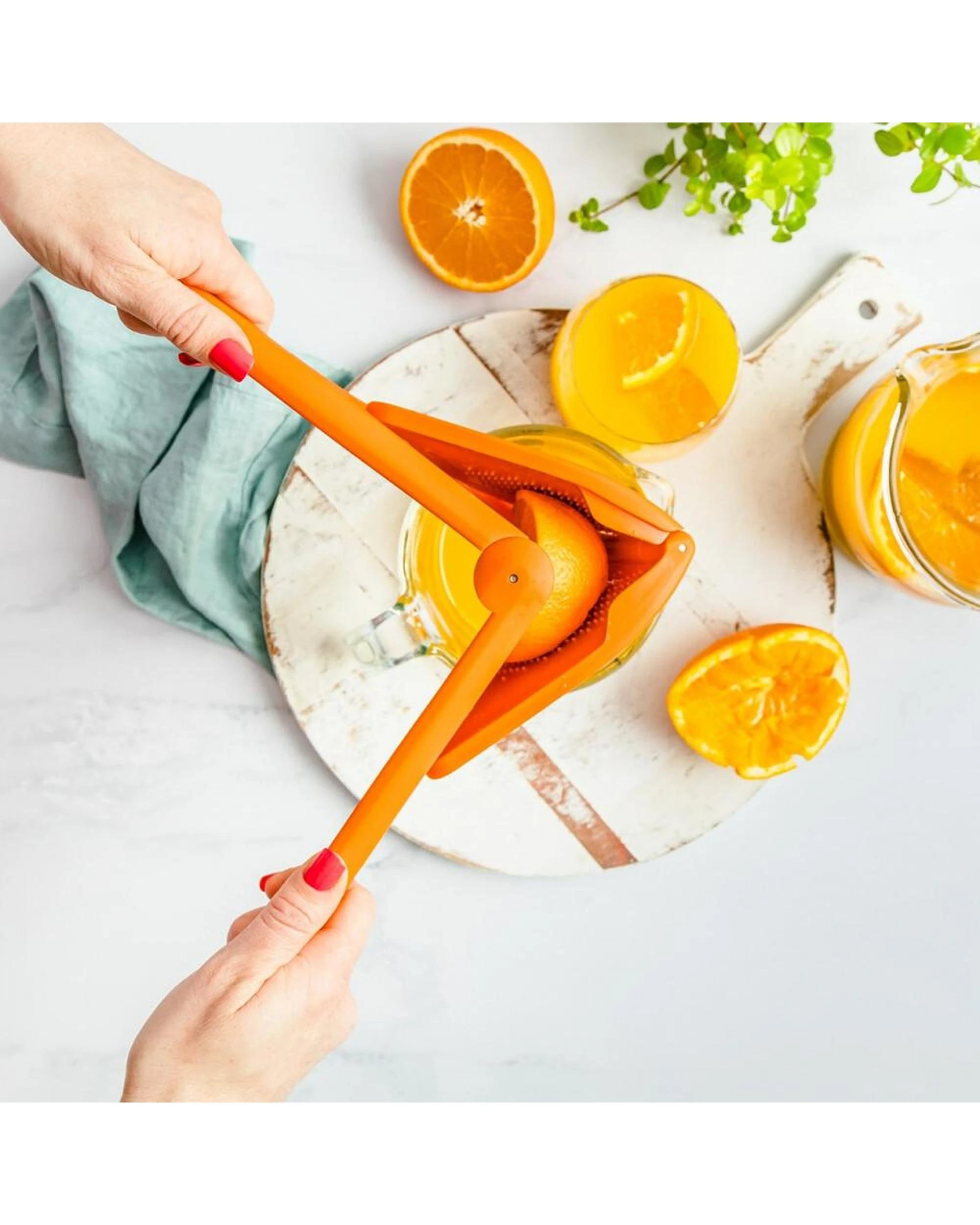 5 Dreamfarm Fluicer Fold Flat Easy Juicer  Orange, 5 of 6