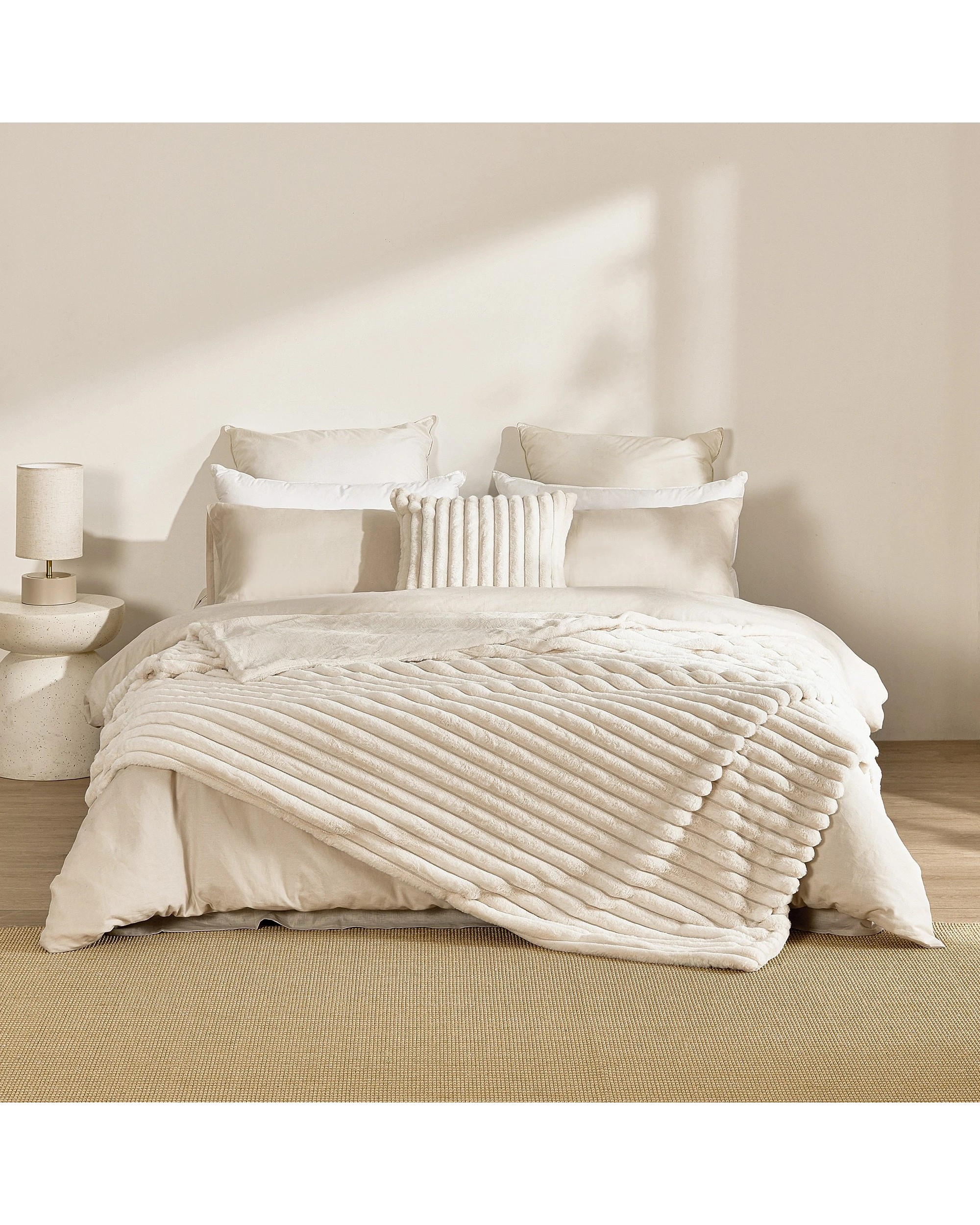 1 Dreamaker Chunky Embossed Fleece Throw 180x200cm - Natural, 1 of 5