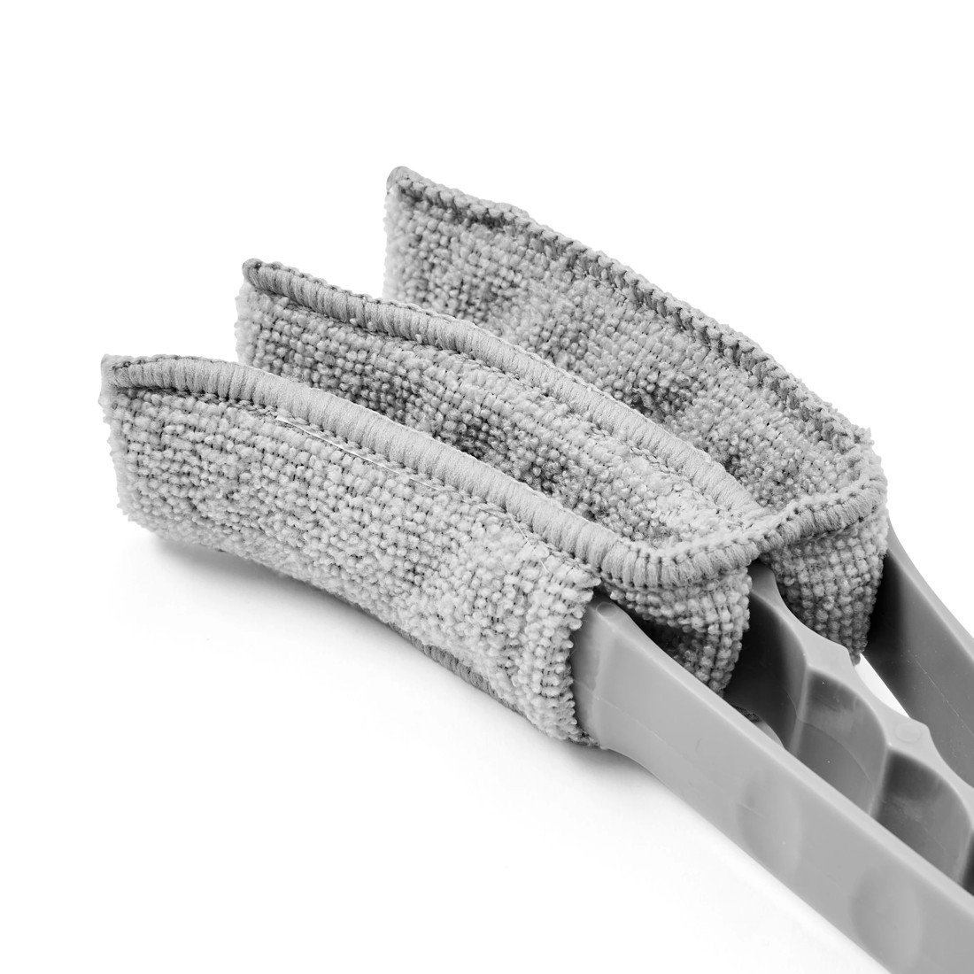 6 Set of 3 Blind Dusters, 6 of 8