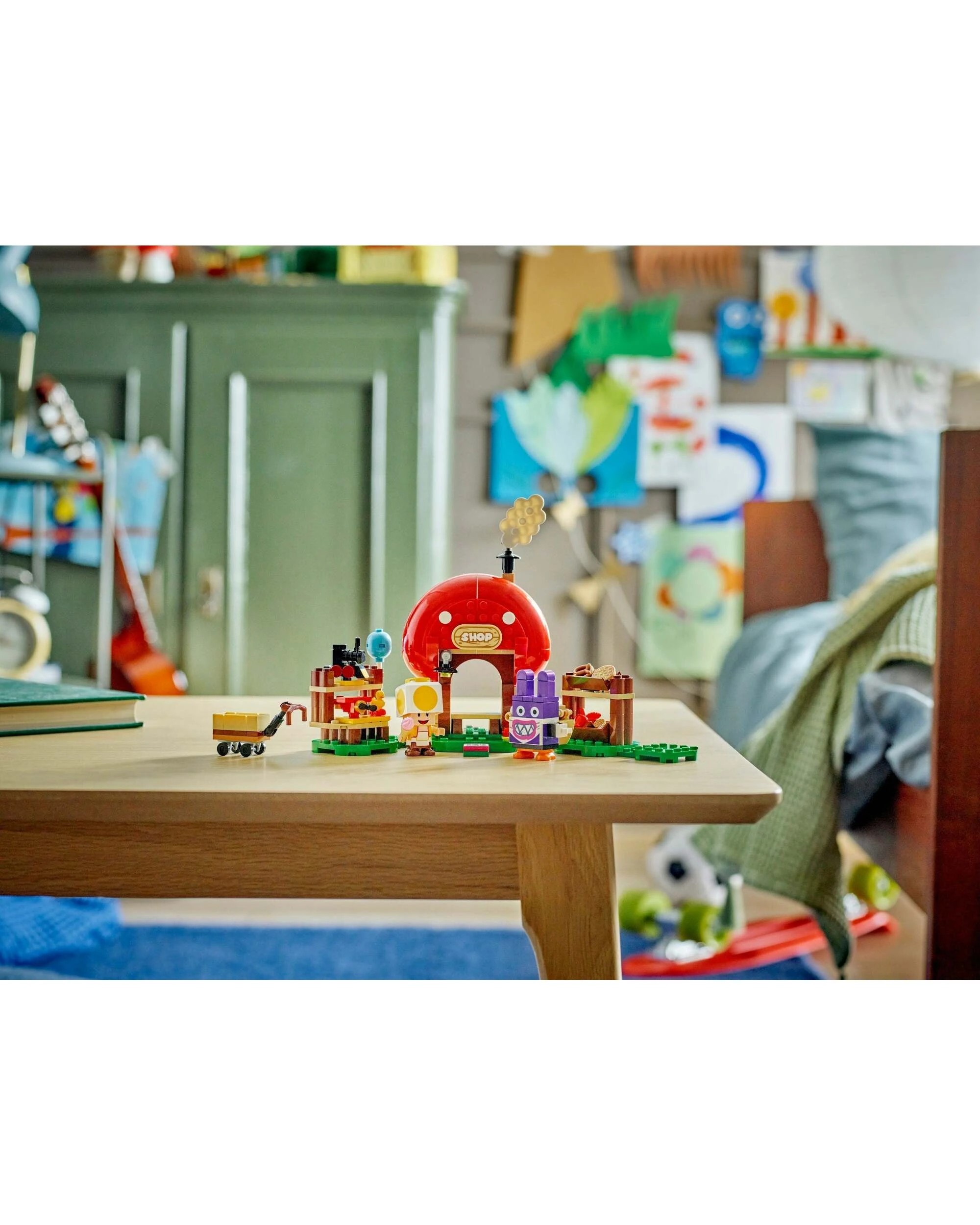 3 LEGO Super Mario 71428 Nabbit at Toad's Shop, 3 of 3