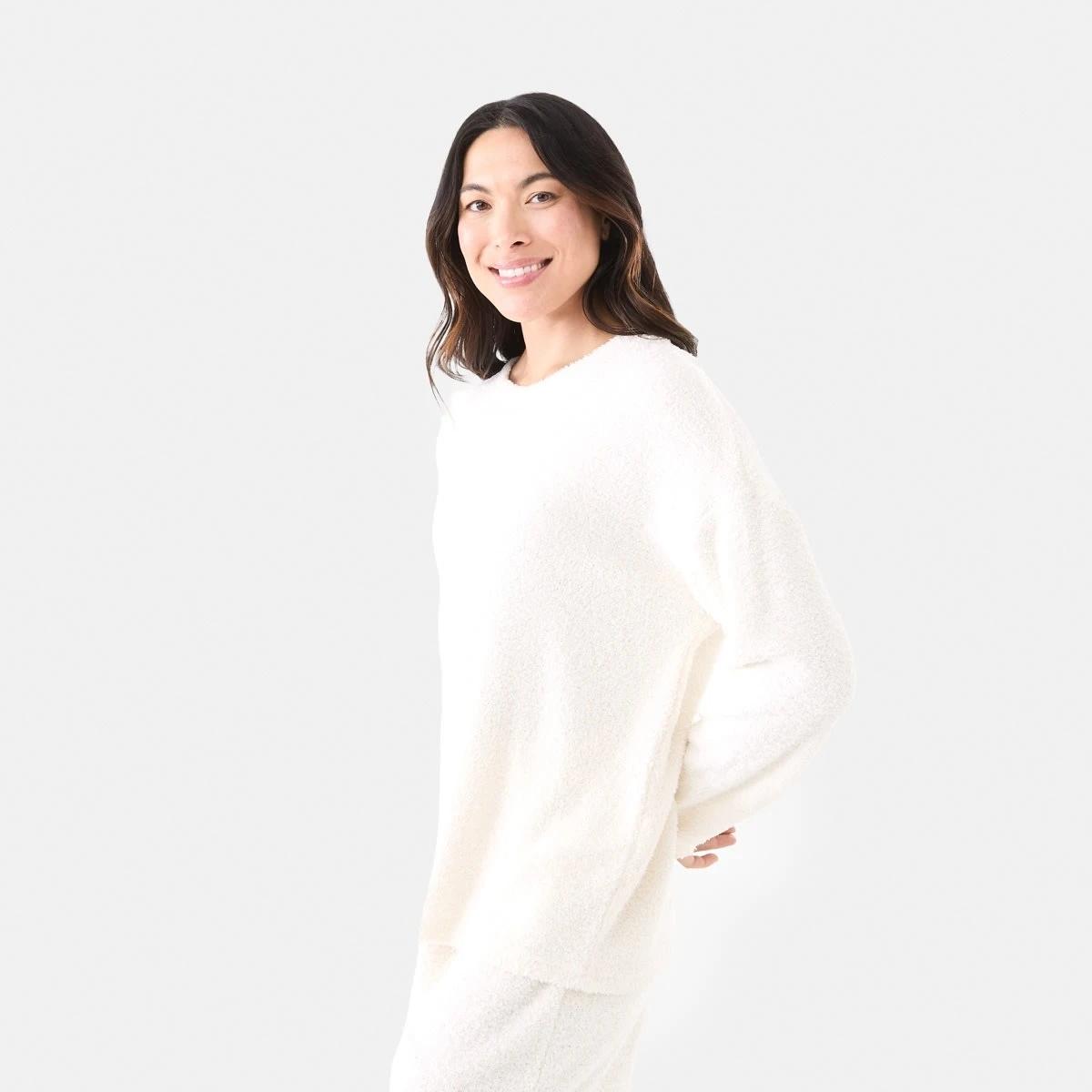 2 Long Sleeve Plush Fleece Top Whisper, 2 of 6