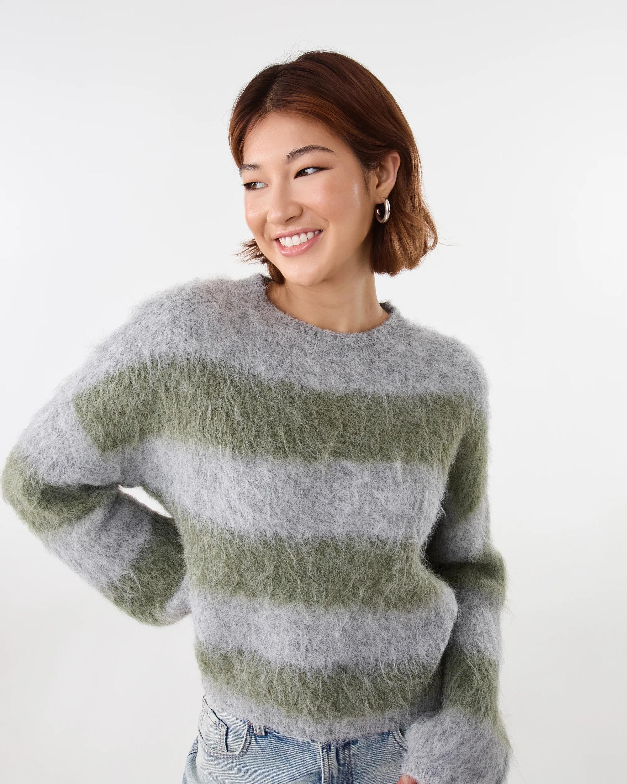5 Fluffy Knit Jumper Grn Stripe, 5 of 7